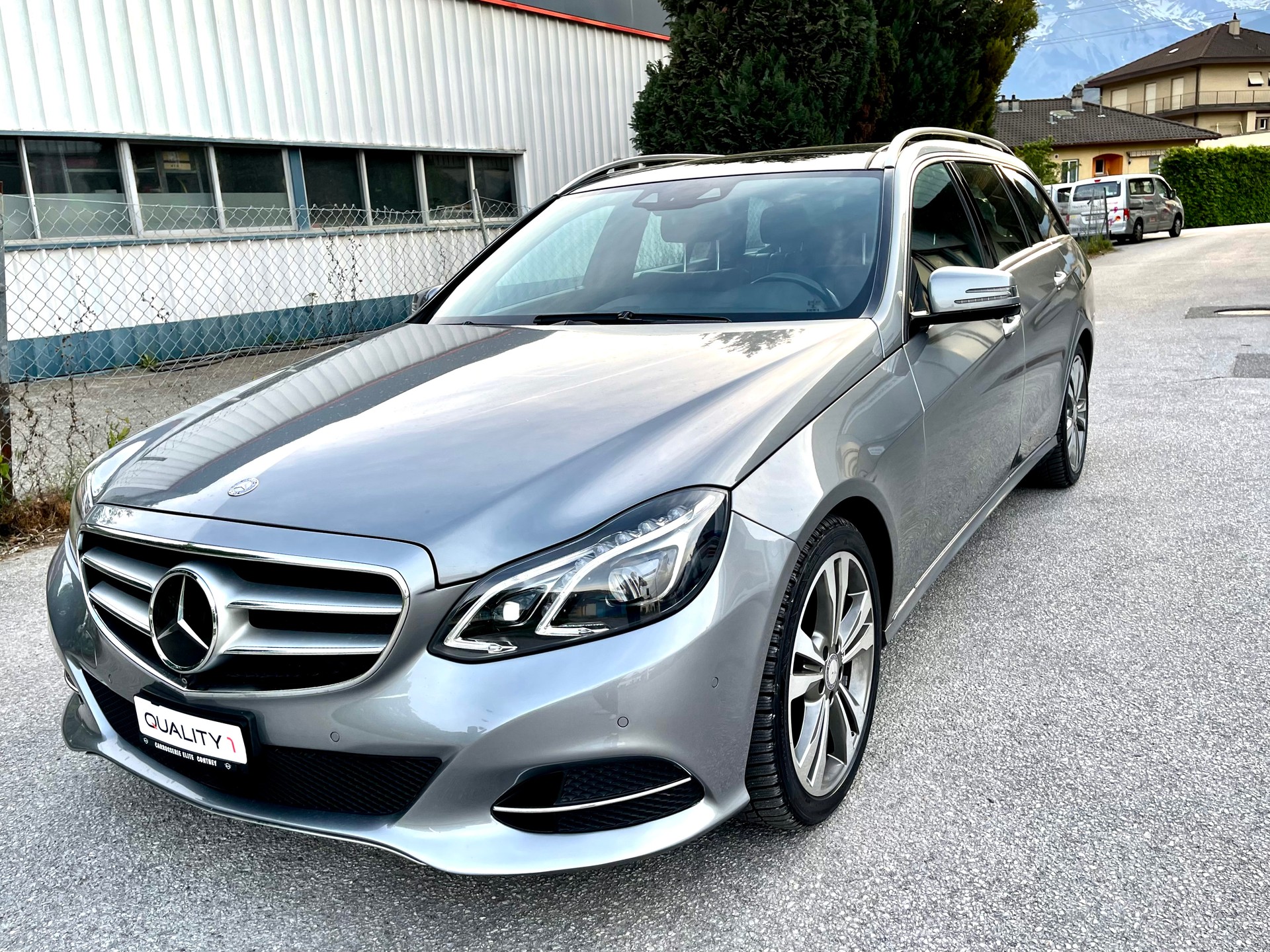 MERCEDES-BENZ E 350 BlueTEC Elégance 4Matic 7G-Tronic-image-2