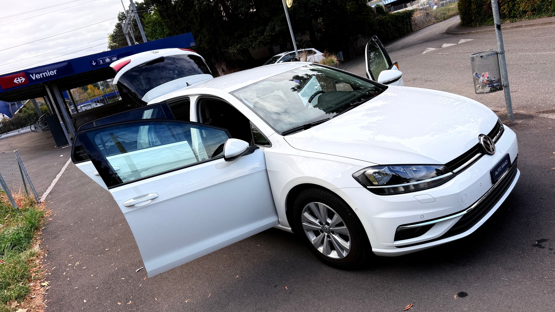 VW Golf 1.4 TSI Comfortline Swiss Line Limited-image-14