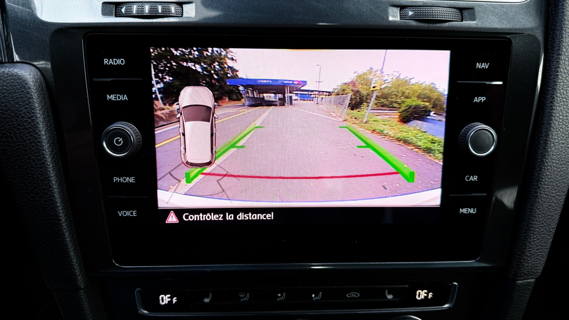VW Golf 1.4 TSI Comfortline Swiss Line Limited-image-15