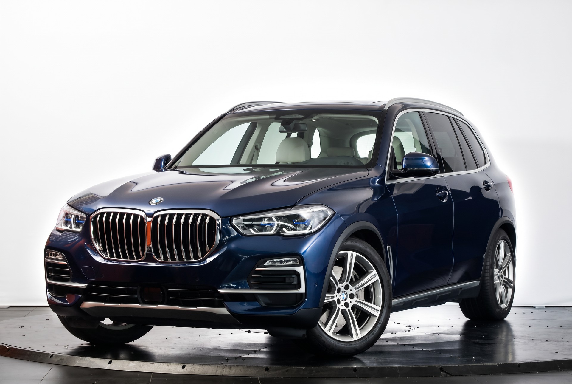 BMW X5 xDrive45e xLine Steptronic • BMW Individual Tansanitblau • Laser • Sky Lounge • Bowers & Wilkins-image-3
