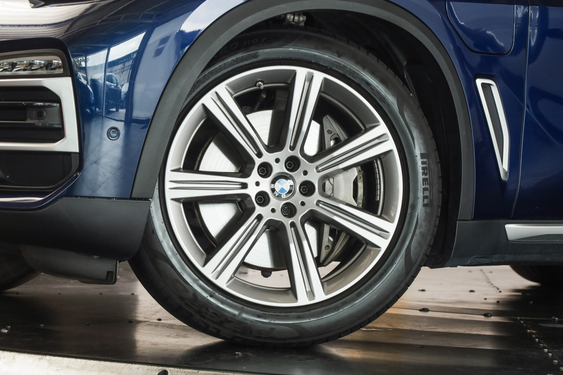 BMW X5 xDrive45e xLine Steptronic • BMW Individual Tansanitblau • Laser • Sky Lounge • Bowers & Wilkins-image-29