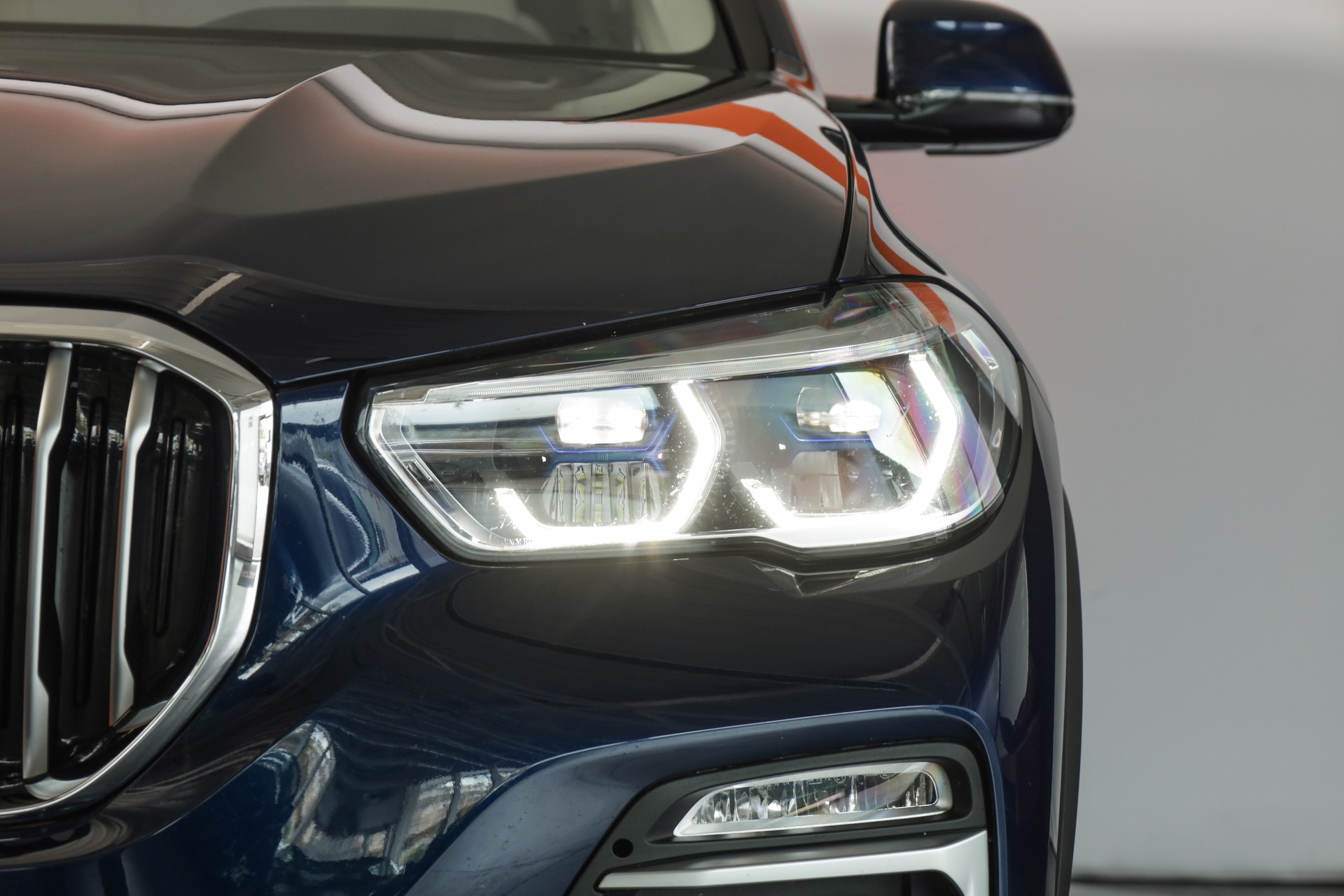 BMW X5 xDrive45e xLine Steptronic • BMW Individual Tansanitblau • Laser • Sky Lounge • Bowers & Wilkins-image-28