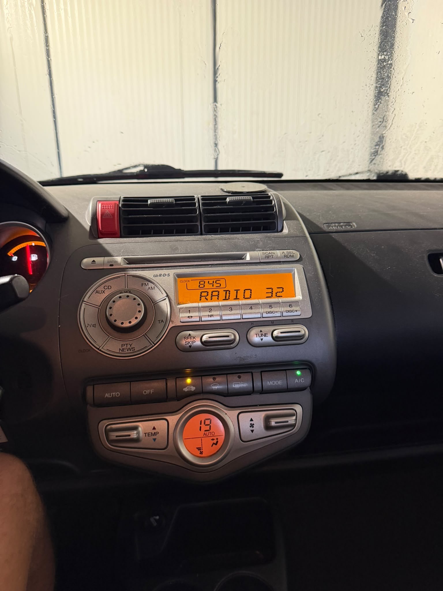 HONDA Jazz 1.4i ES-image-18