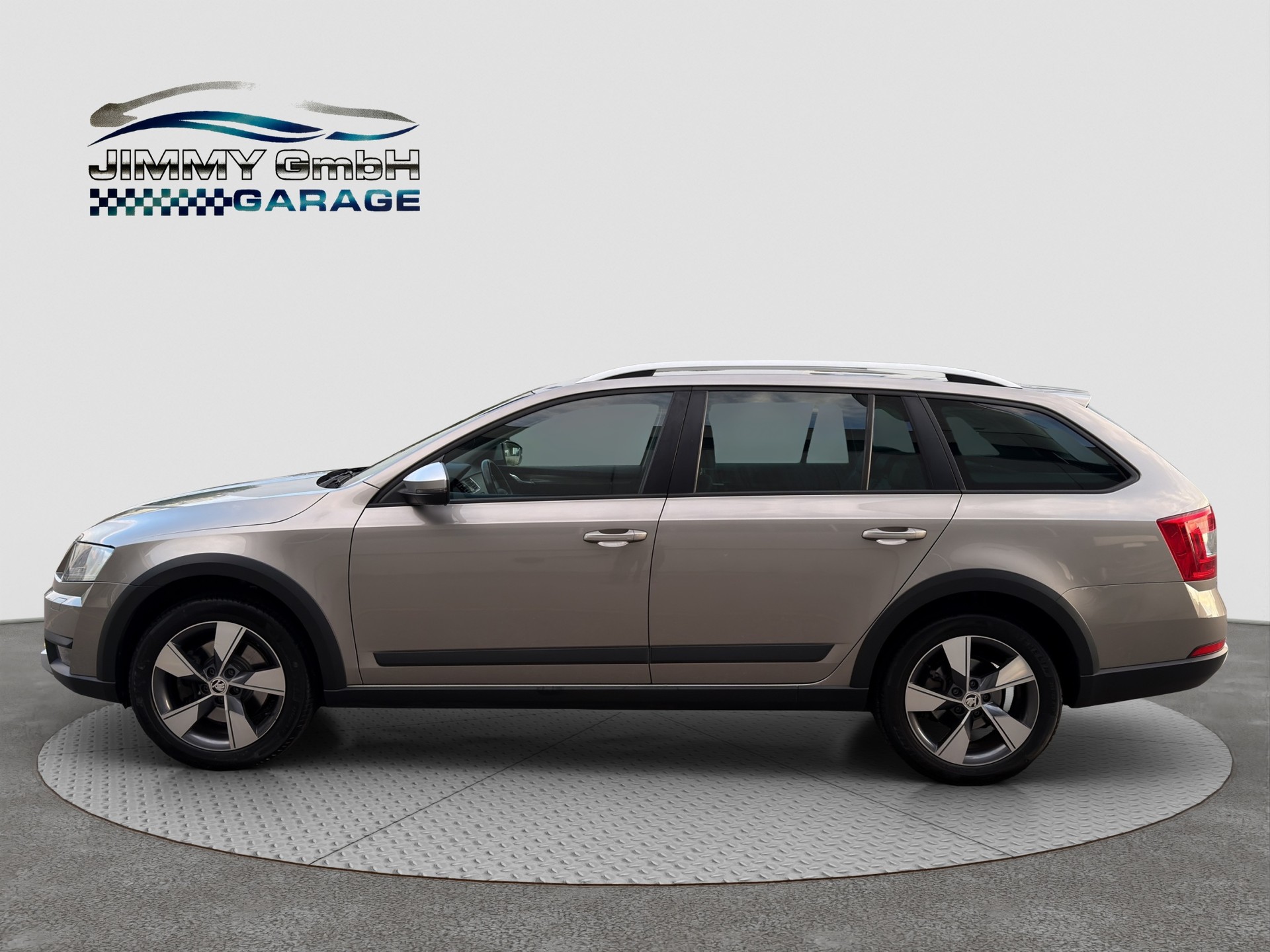 SKODA Octavia Combi 1.8 TSI Scout 4x4 DSG-image-2