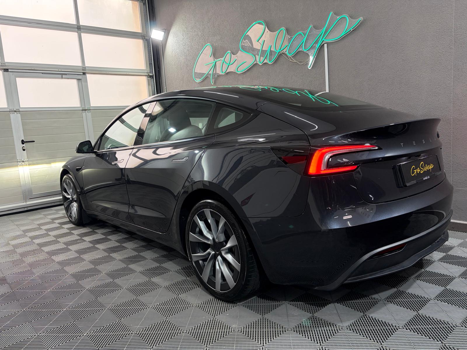 TESLA Model 3 Highland RWD-image-6