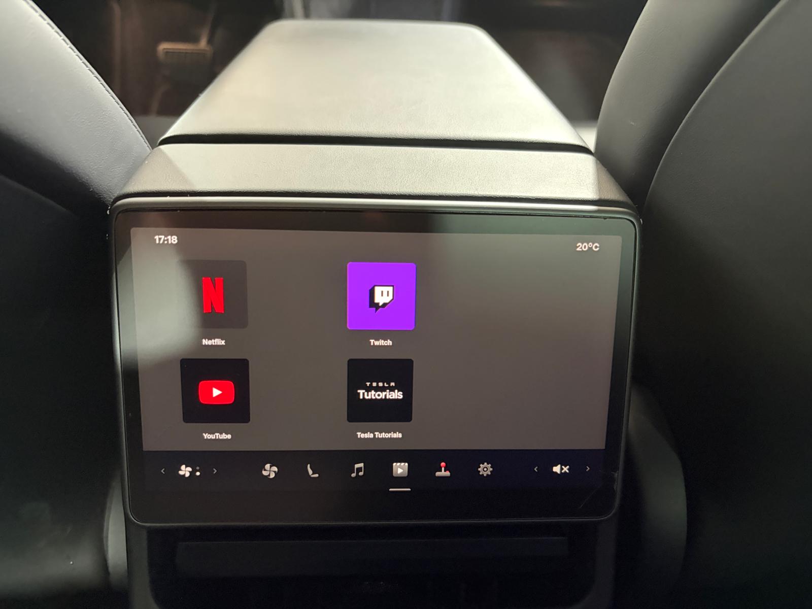 TESLA Model 3 Highland RWD-image-13