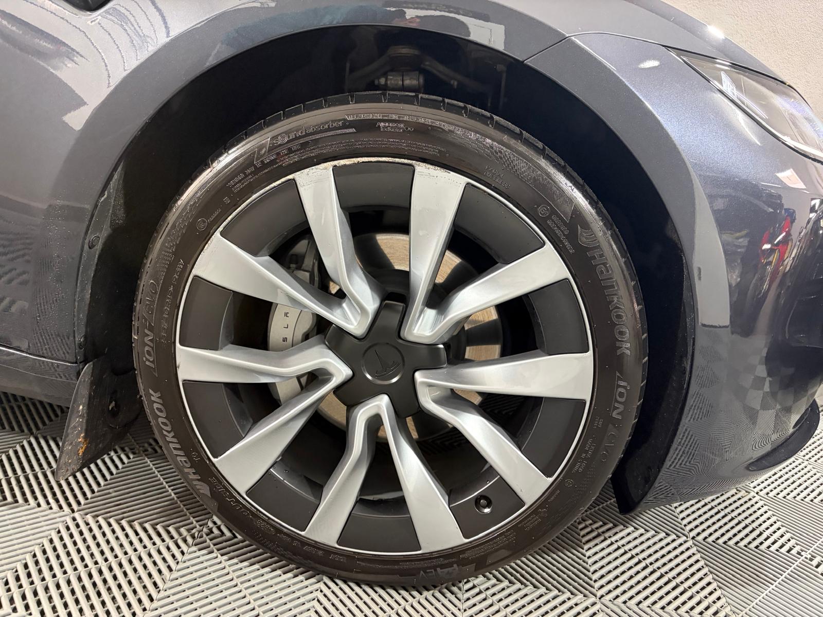 TESLA Model 3 Highland RWD-image-30