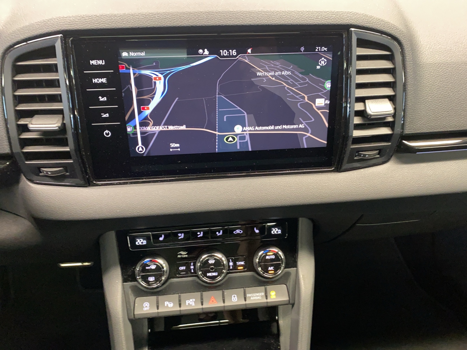 SKODA Karoq 2.0 TSI SportLine 4x4 DSG-image-10