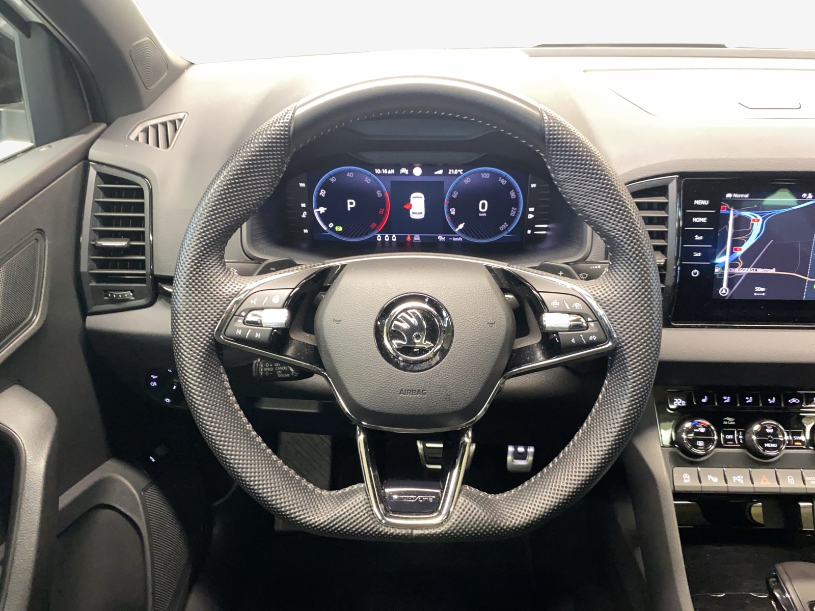 SKODA Karoq 2.0 TSI SportLine 4x4 DSG-image-9