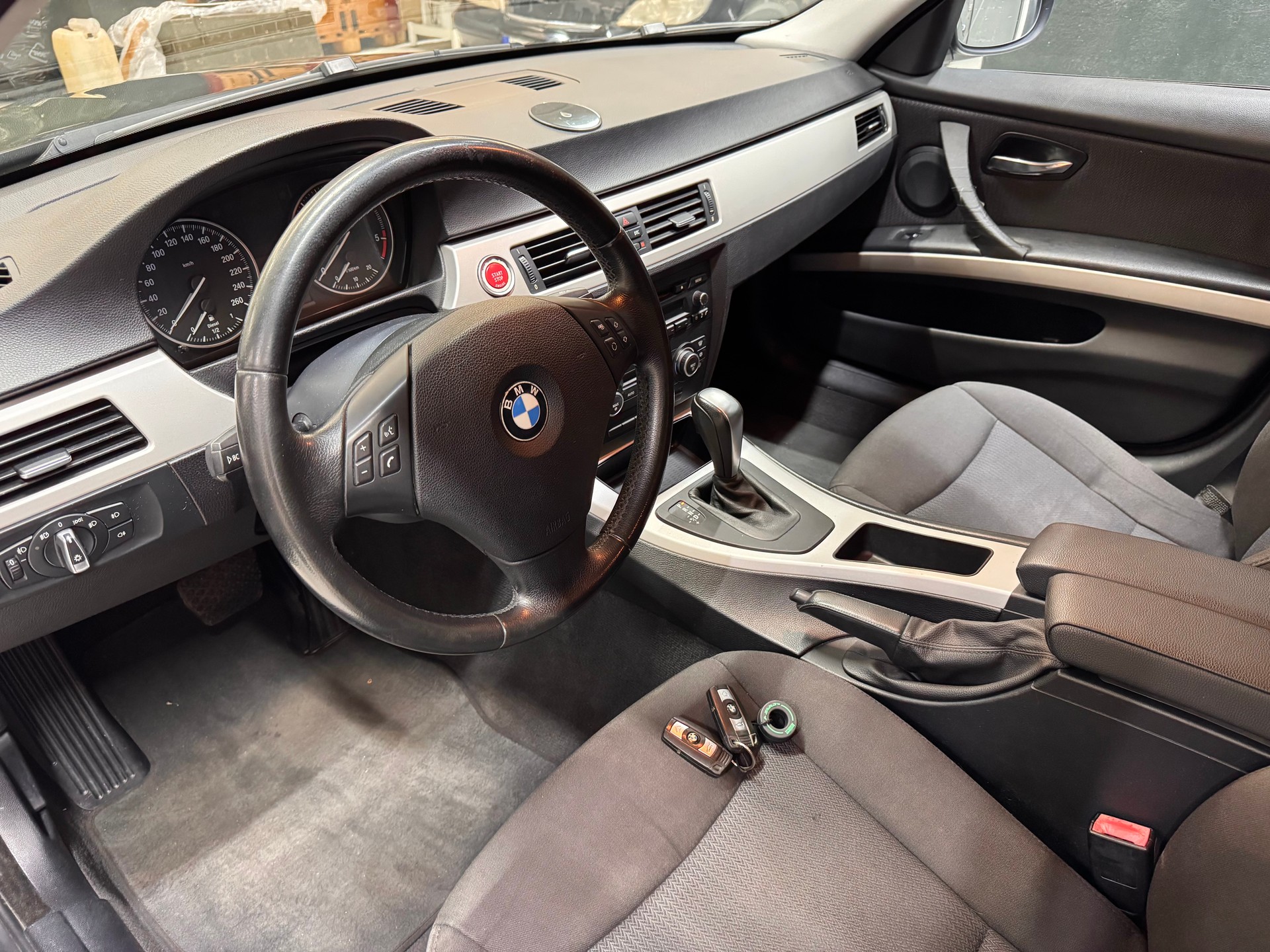 BMW 320d xDrive Touring more4you Steptronic-image-4