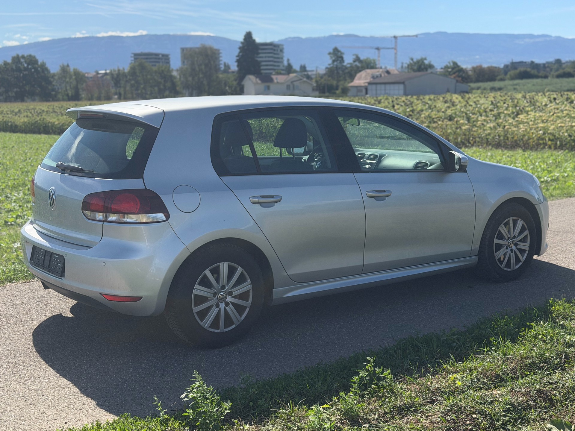 VW Golf 1.6 TDI BlueMotion Trendline-image-8