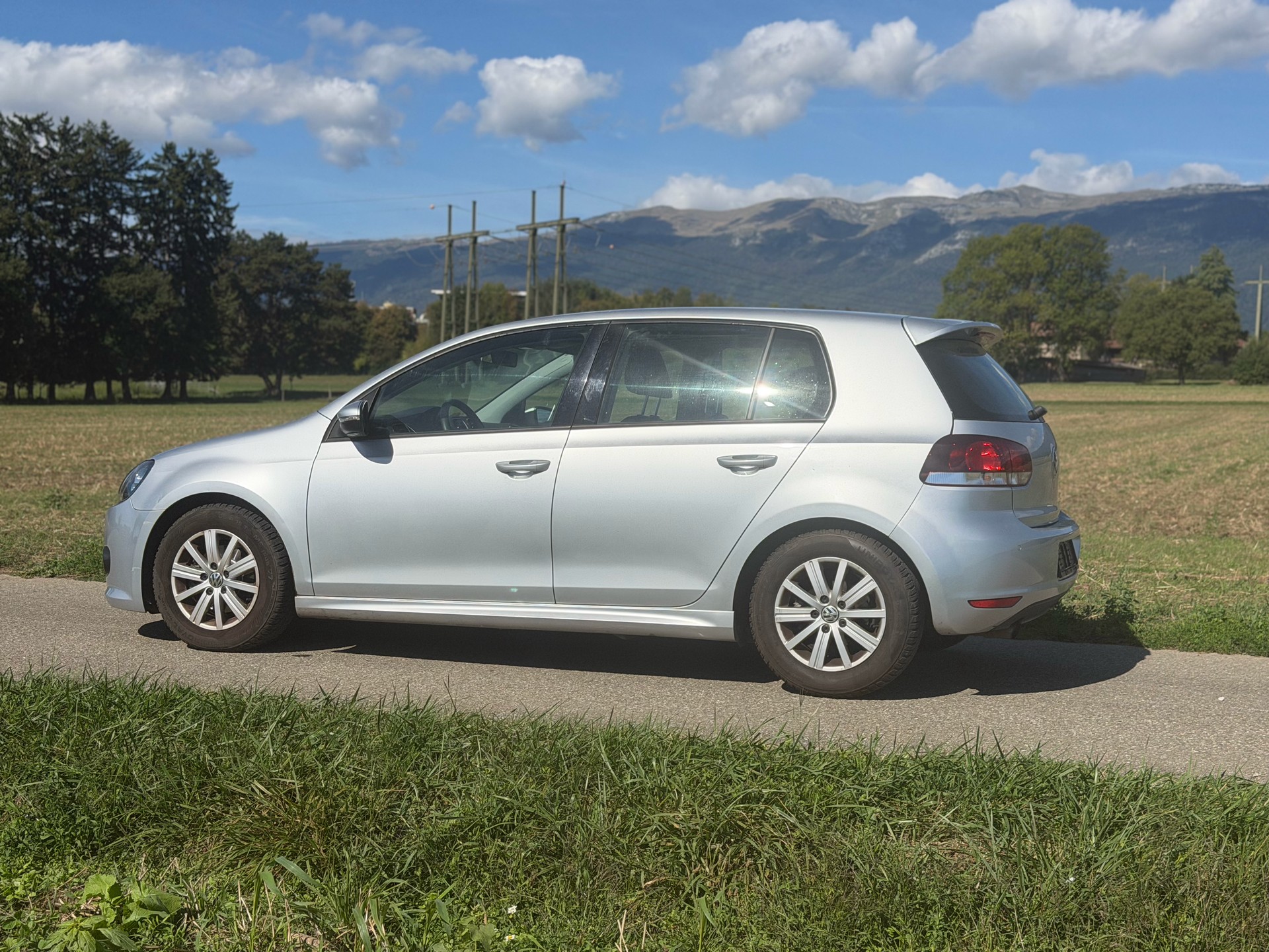 VW Golf 1.6 TDI BlueMotion Trendline-image-9