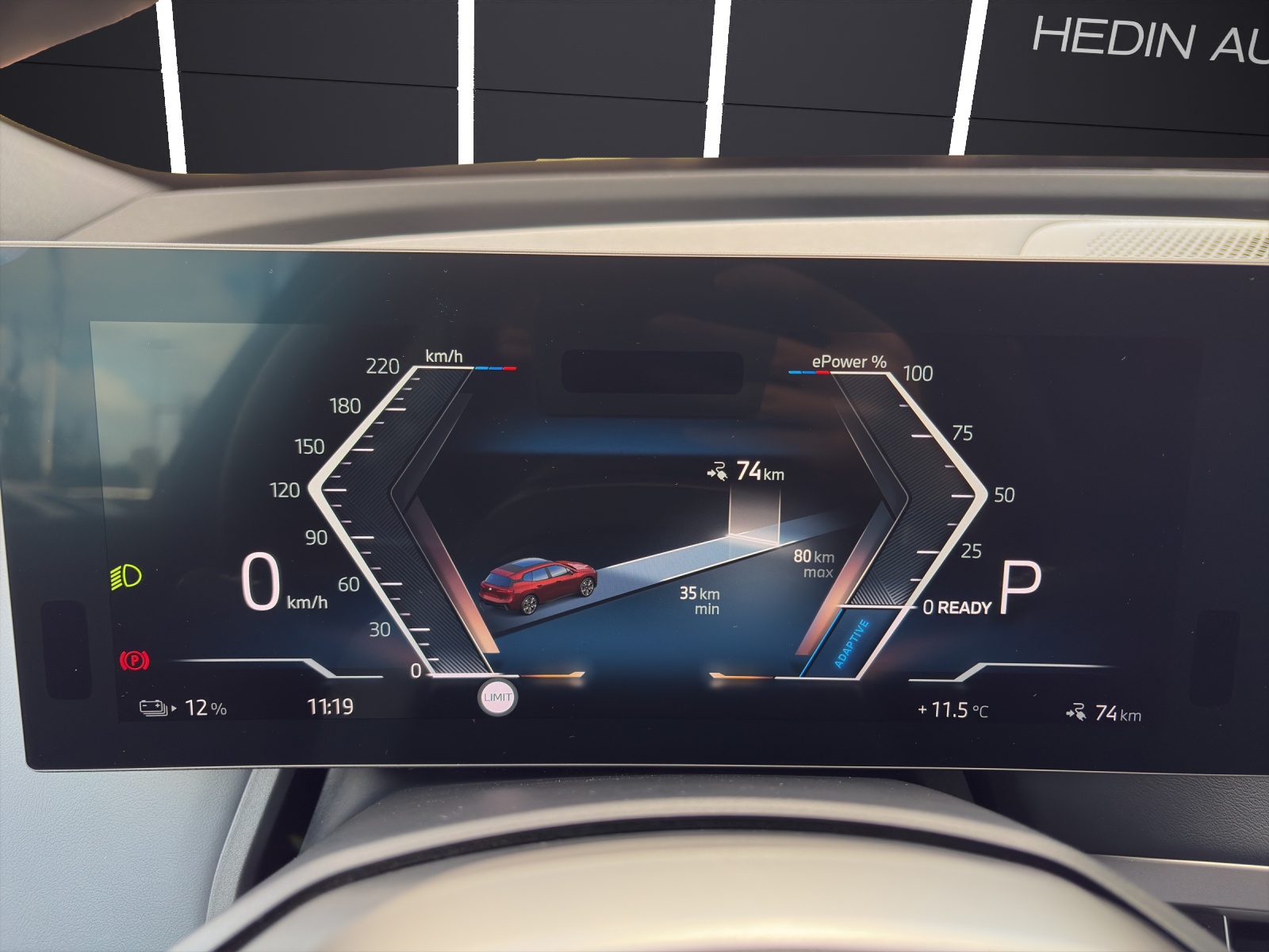 BMW iX xDrive60-image-14