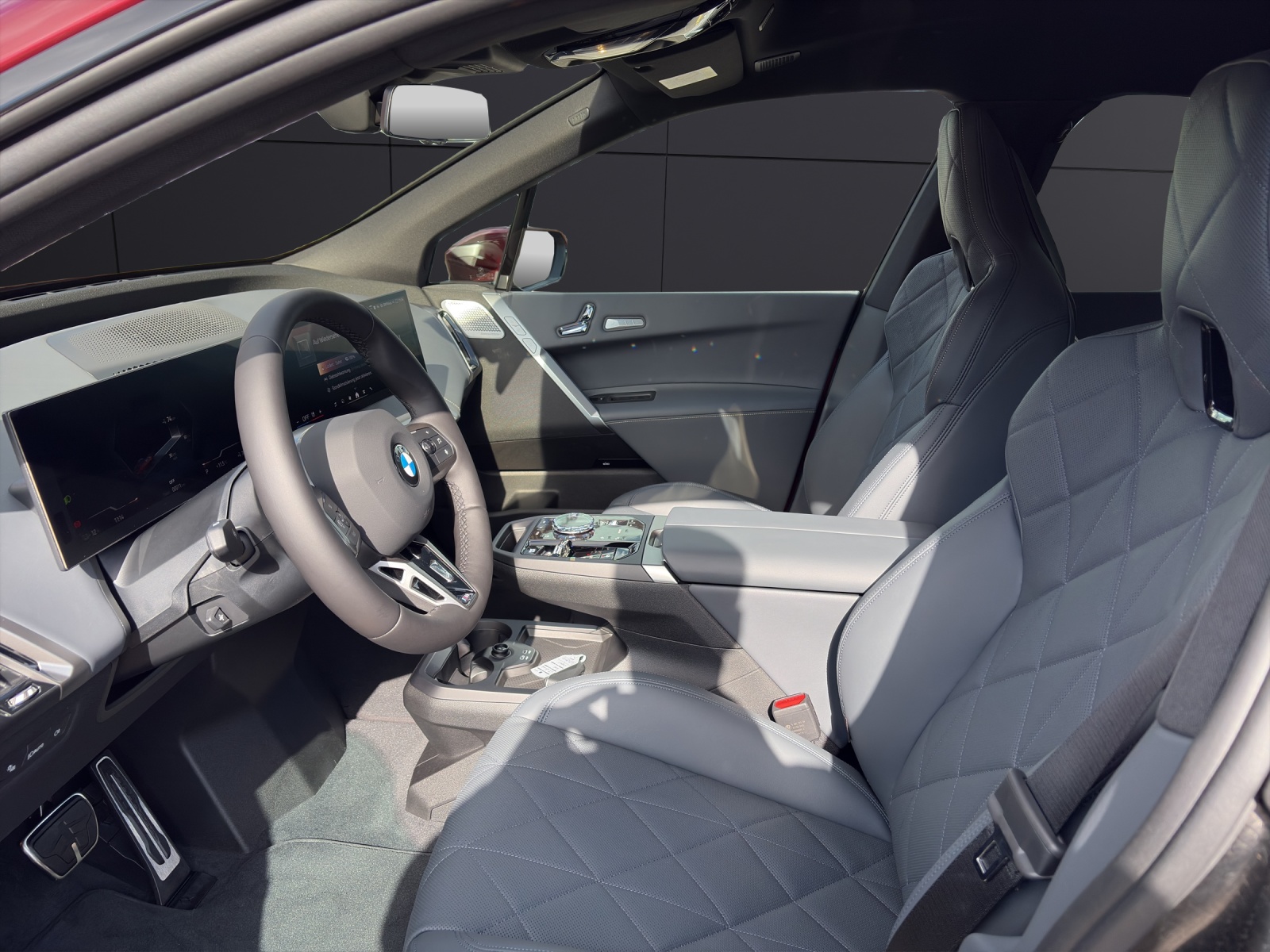 BMW iX xDrive60-image-1