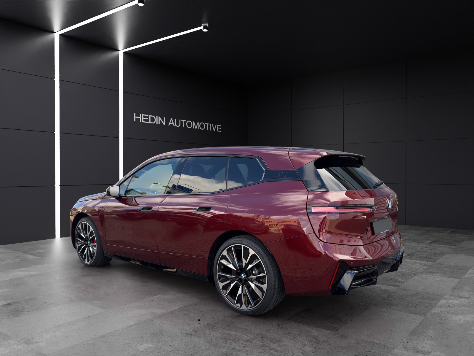 BMW iX xDrive60-image-3