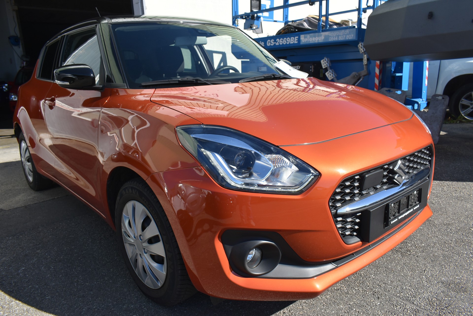 SUZUKI Swift 1.2 Compact Top Hybrid CVT-image-3