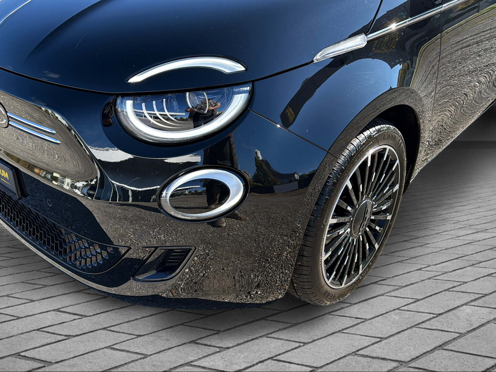 FIAT 500 La Prima-image-1
