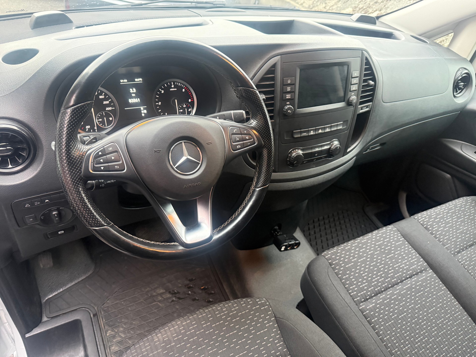 MERCEDES-BENZ Vito 114 CDI Extralang 9G-Tronic 4M 4X4 Base Fahrzeugeinrichtung-image-6