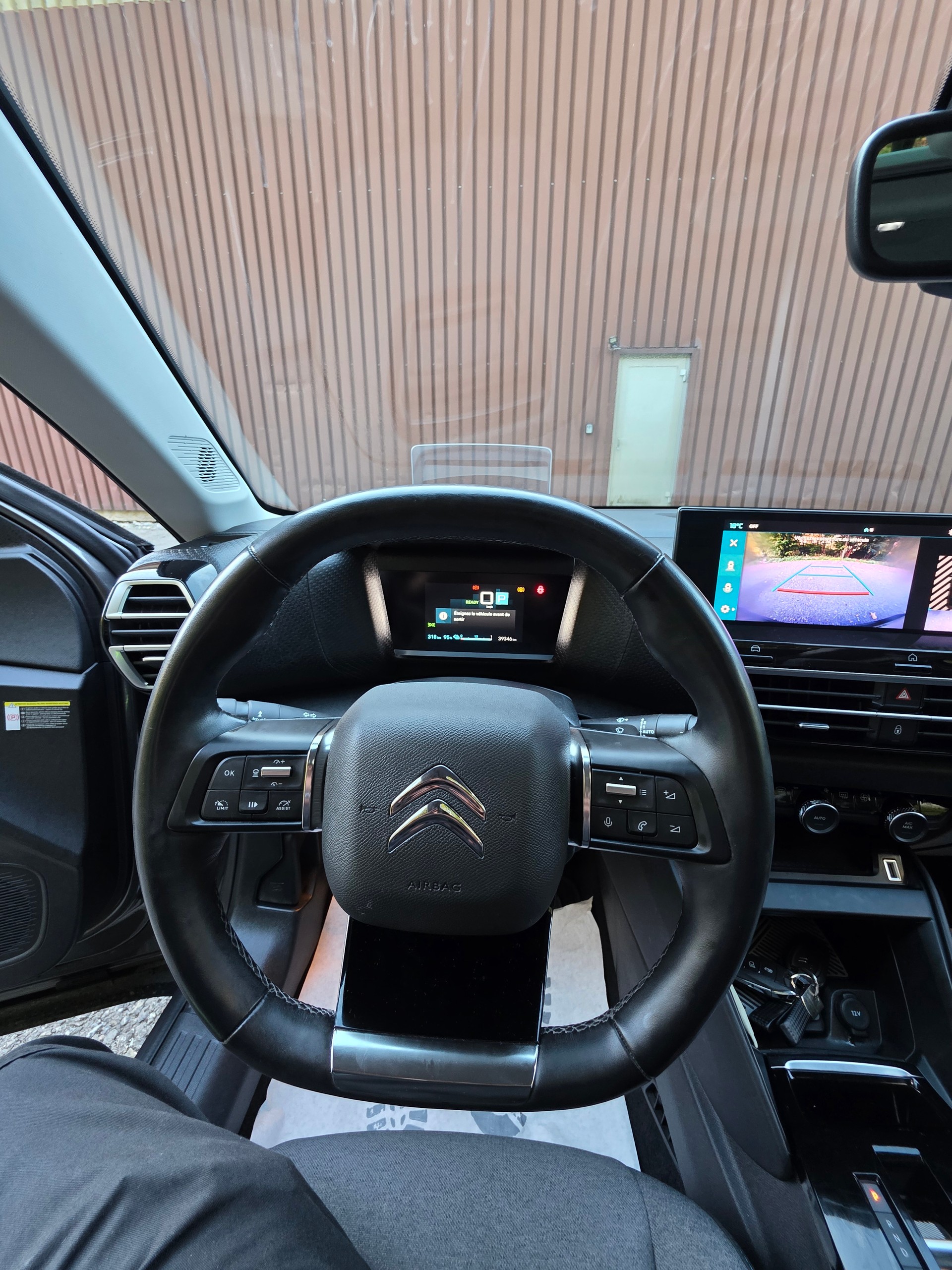 CITROEN C4 X 100 kW Swiss Edition-image-13