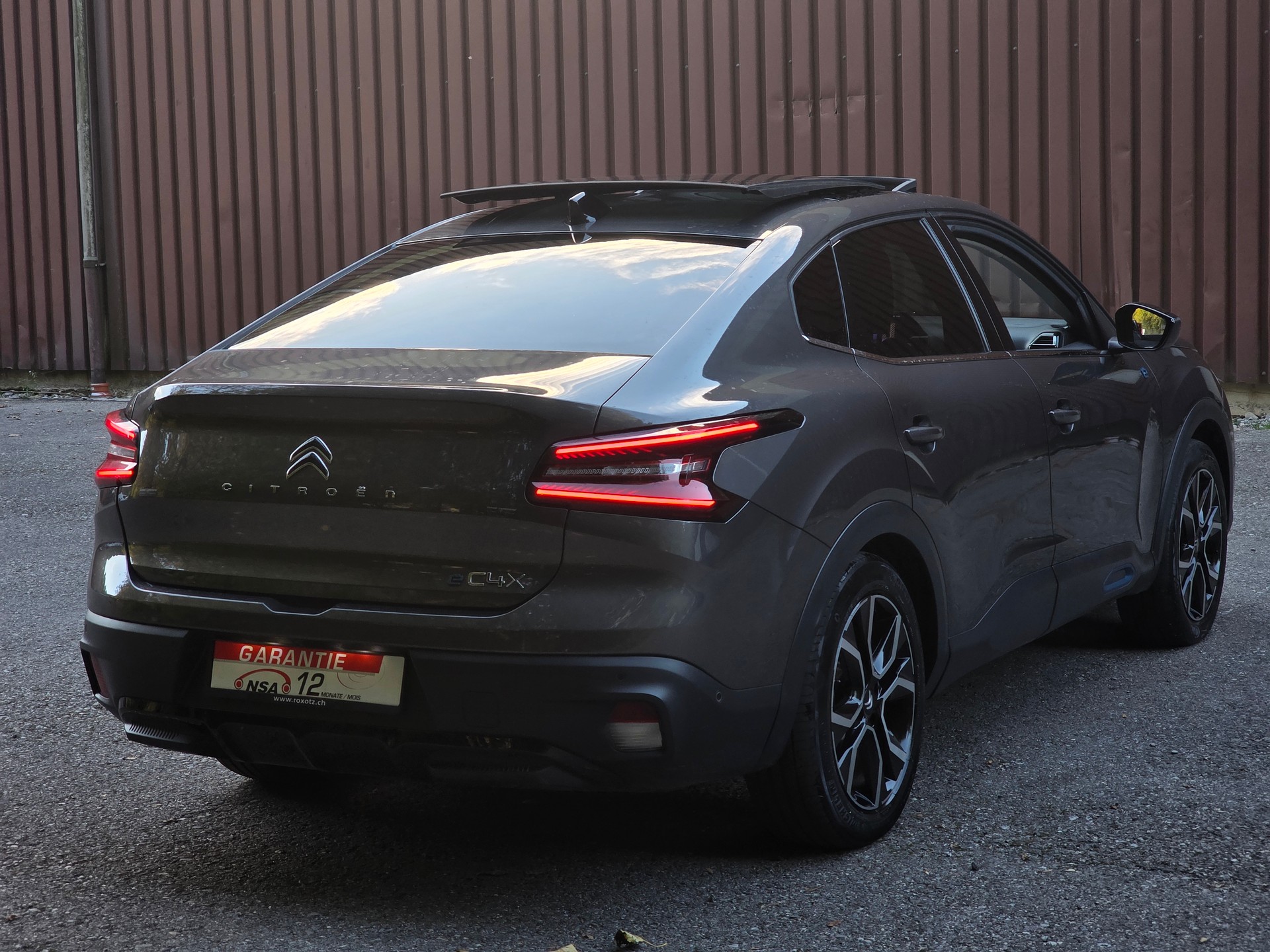 CITROEN C4 X 100 kW Swiss Edition-image-3