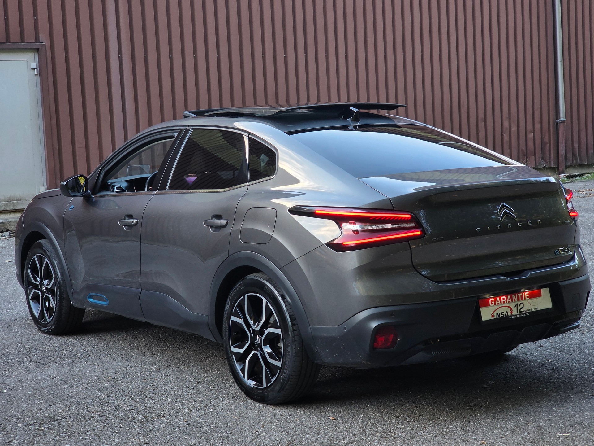 CITROEN C4 X 100 kW Swiss Edition-image-4