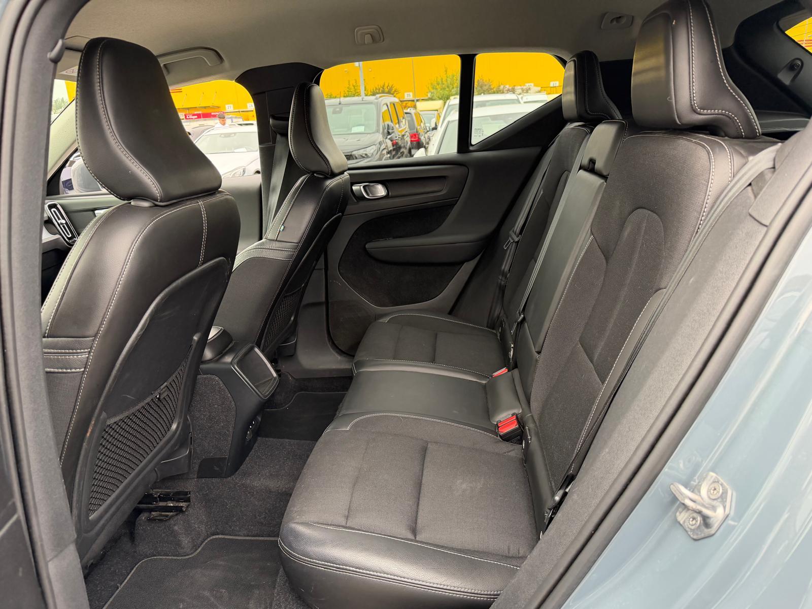 VOLVO XC40 1.5 T3 Momentum-image-10