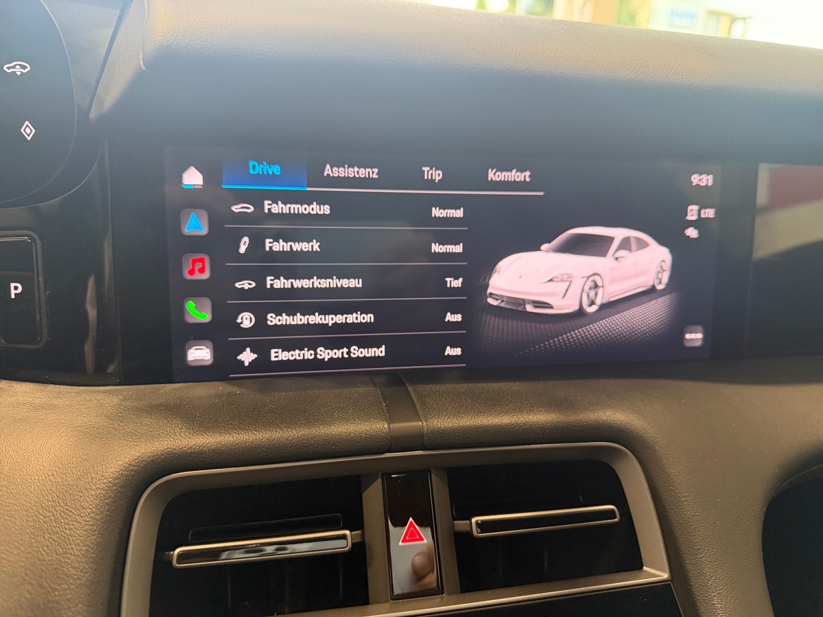 PORSCHE Taycan 4S-image-14