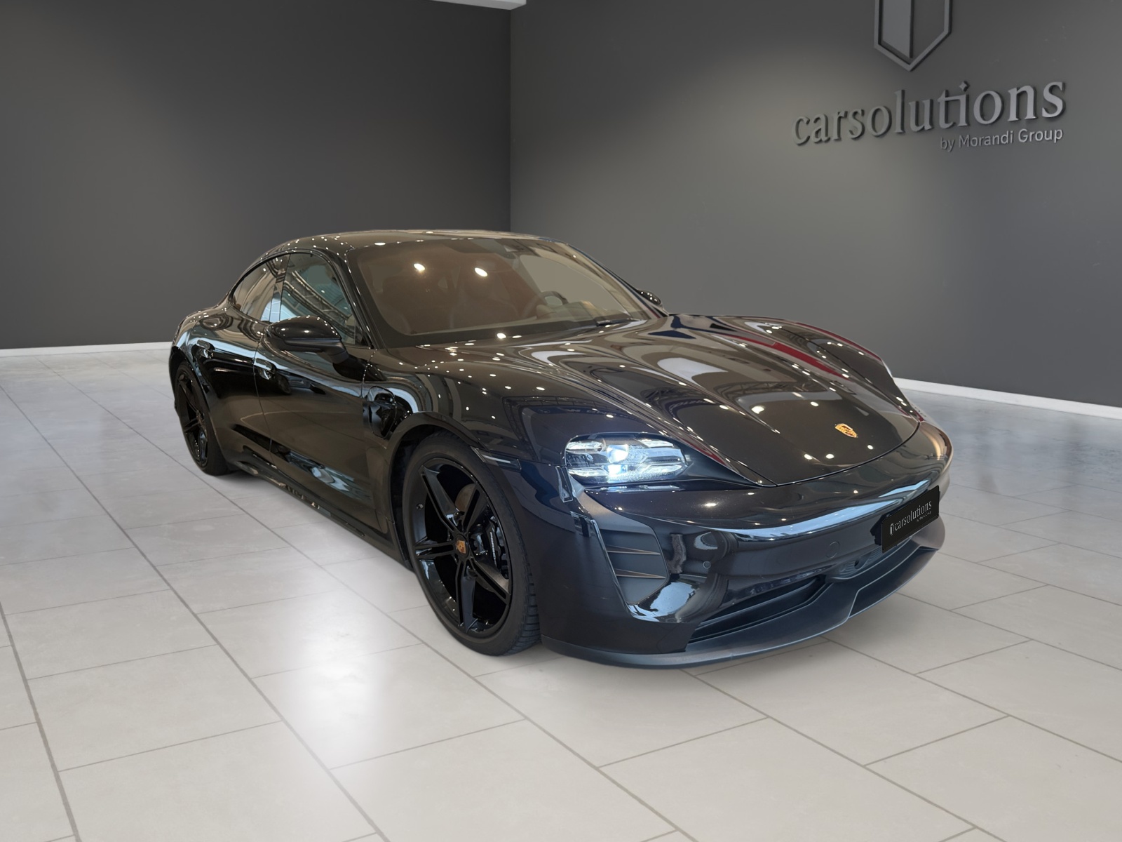 PORSCHE Taycan 4S-image-6