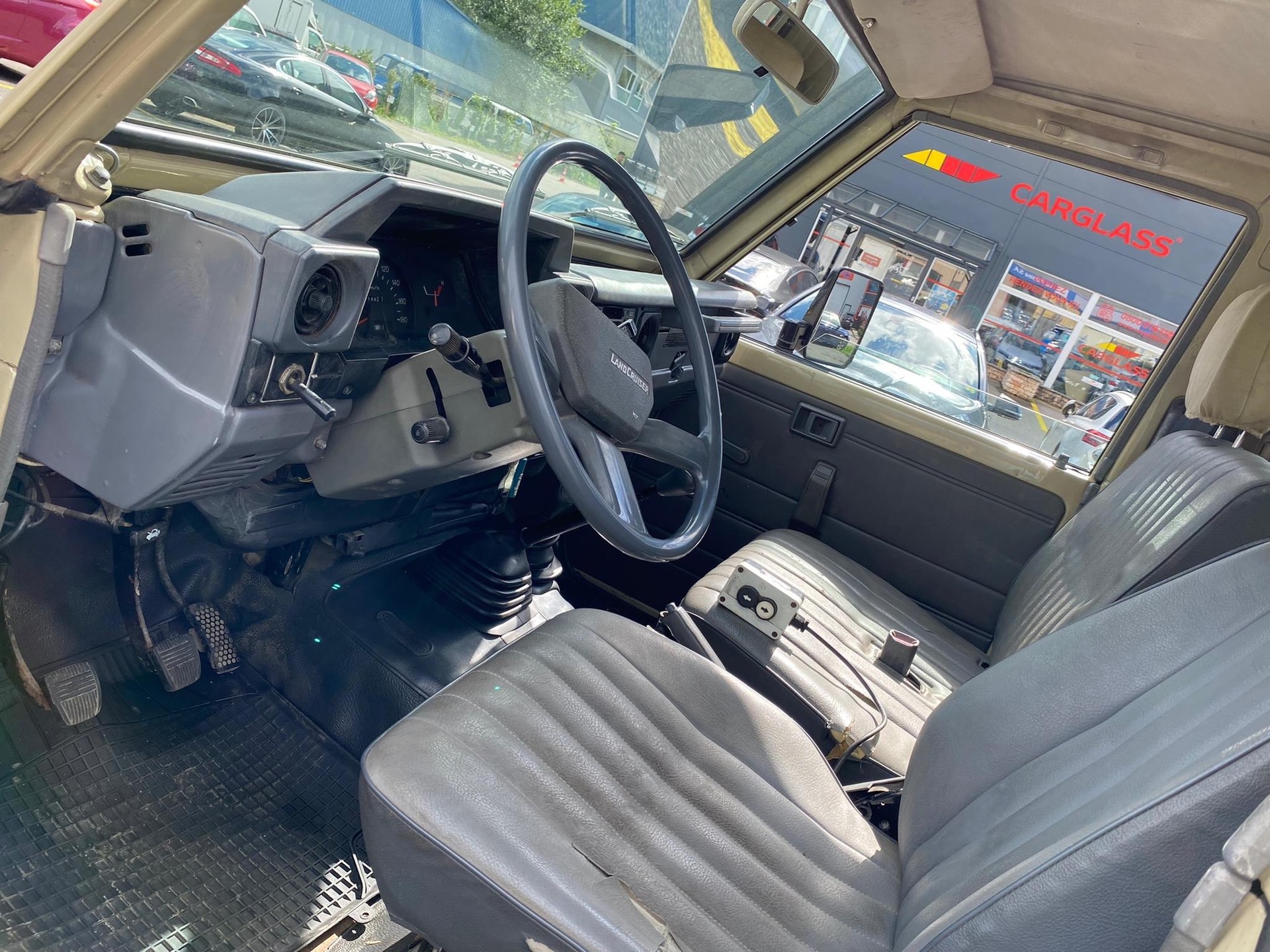 TOYOTA HZJ75 4.2D-image-11