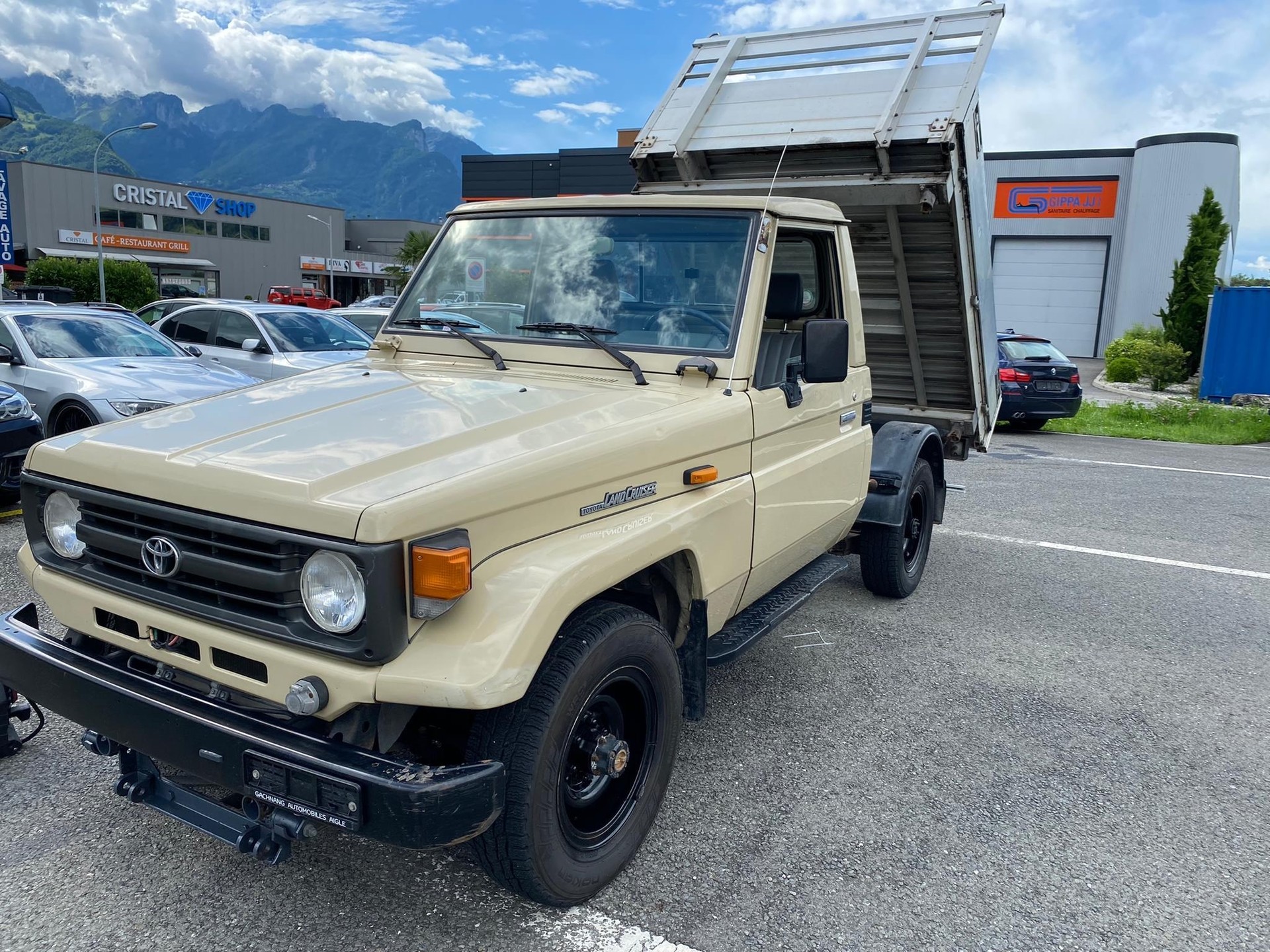 TOYOTA HZJ75 4.2D-image-0