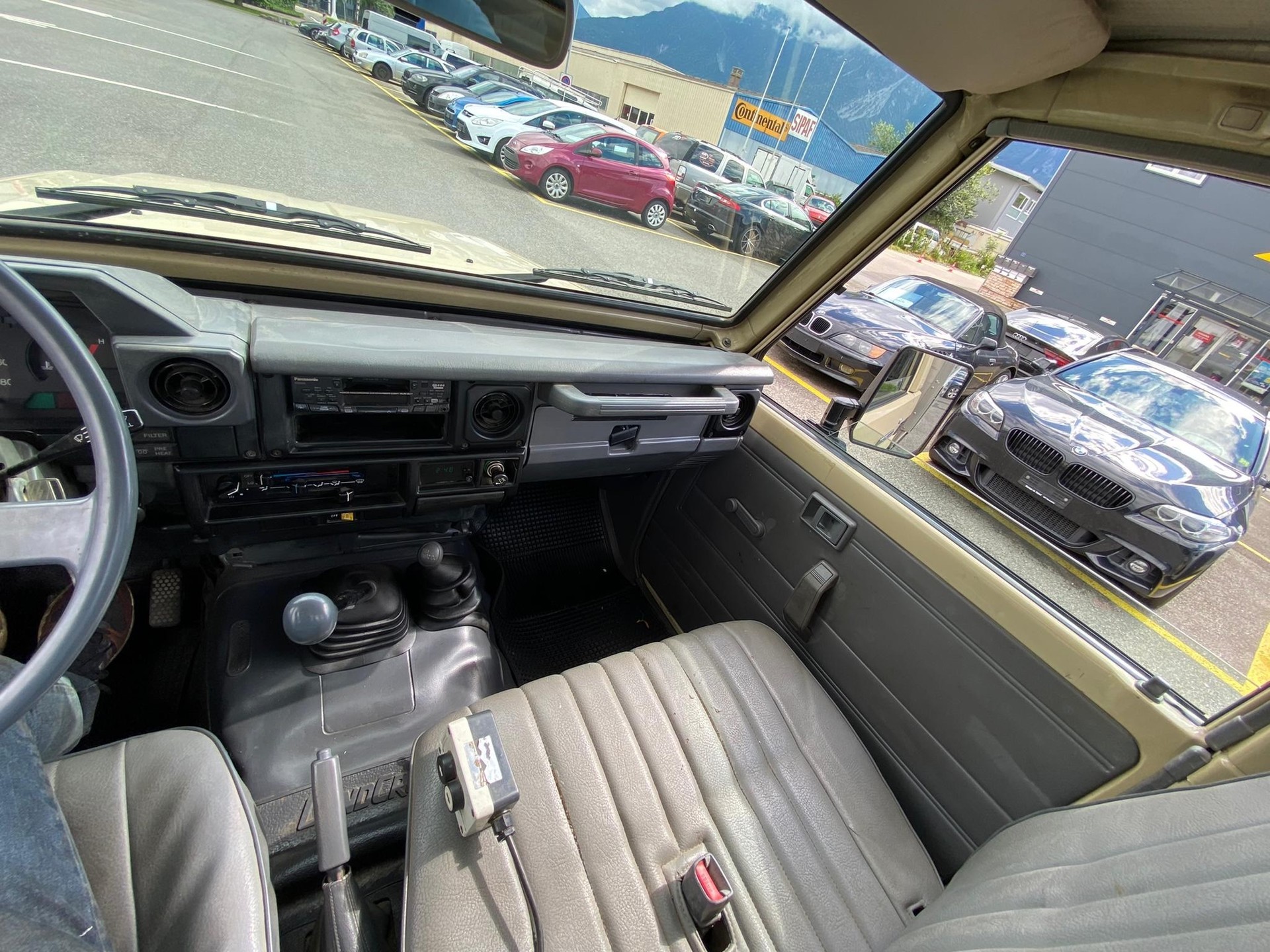 TOYOTA HZJ75 4.2D-image-9