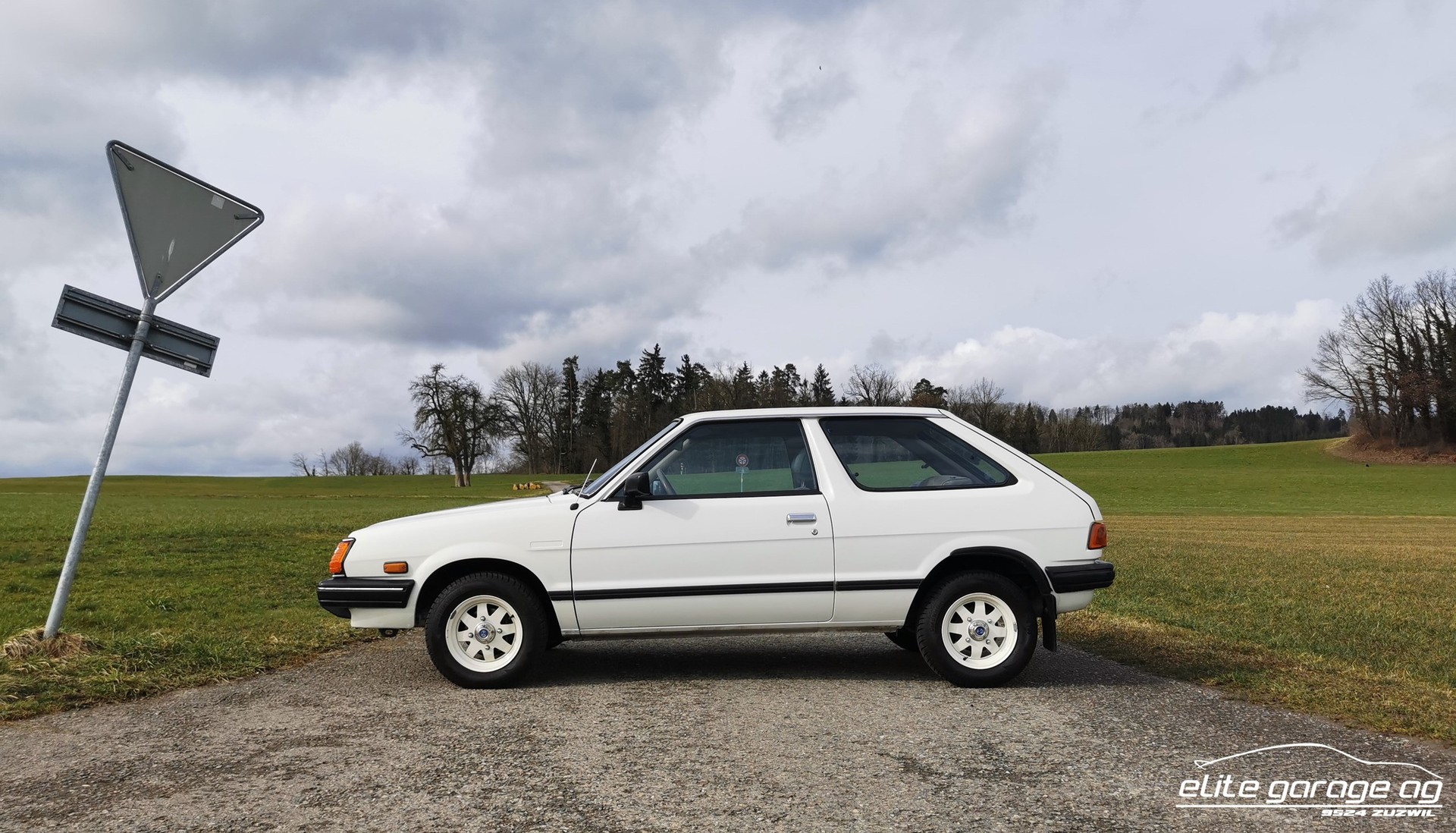 SUBARU 1.8 4WD Turismo GLF Automatic-image-4