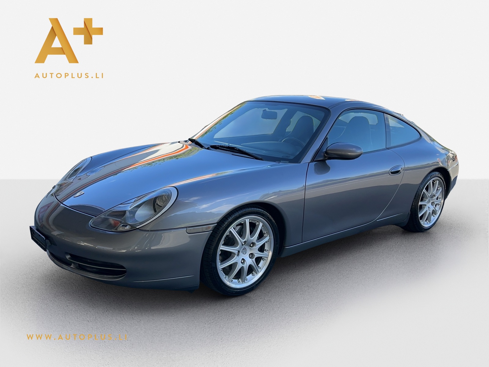 PORSCHE 911 Carrera-image-0