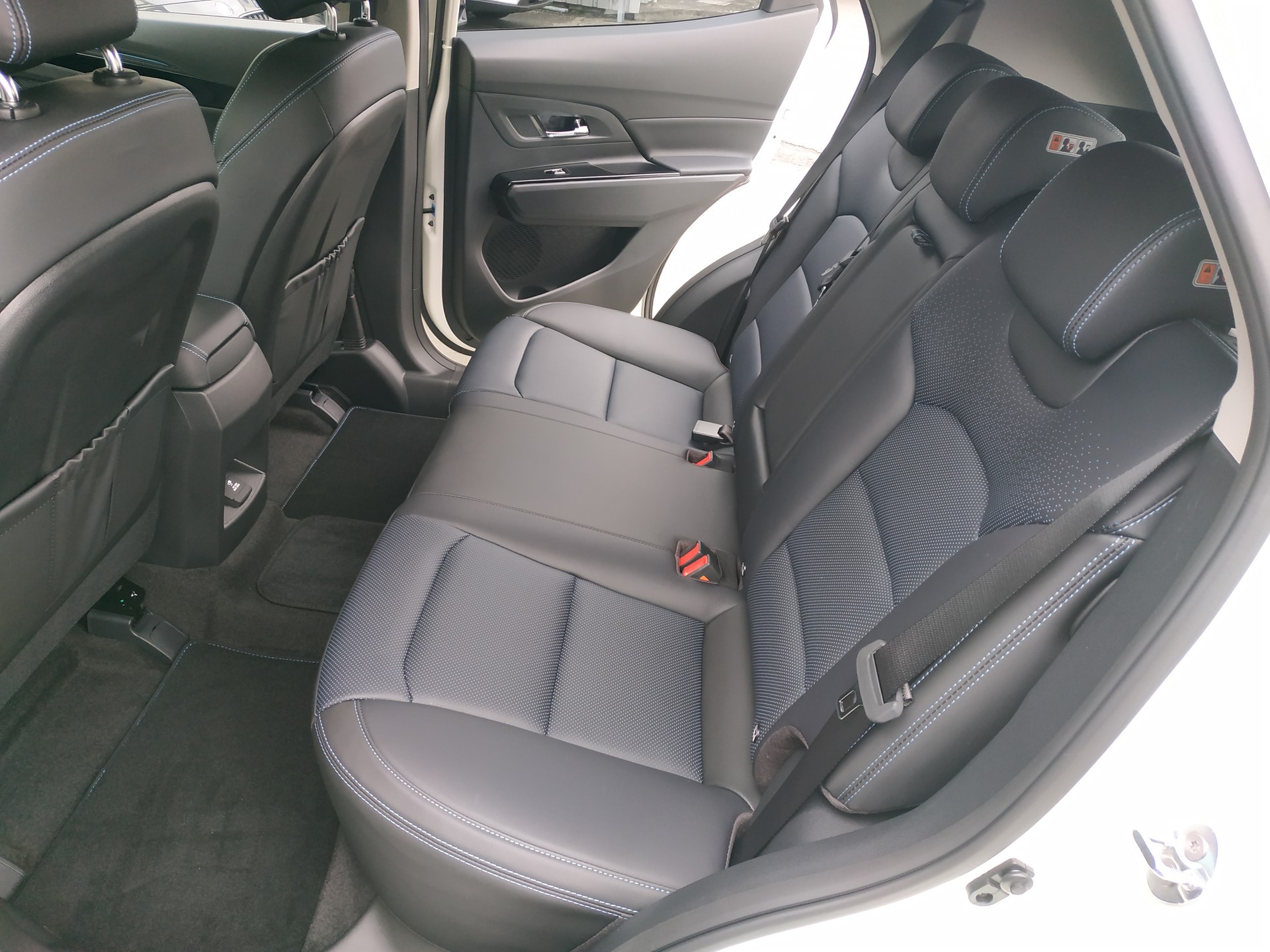 KGM-SsangYong Korando eMotion Titanium-image-17