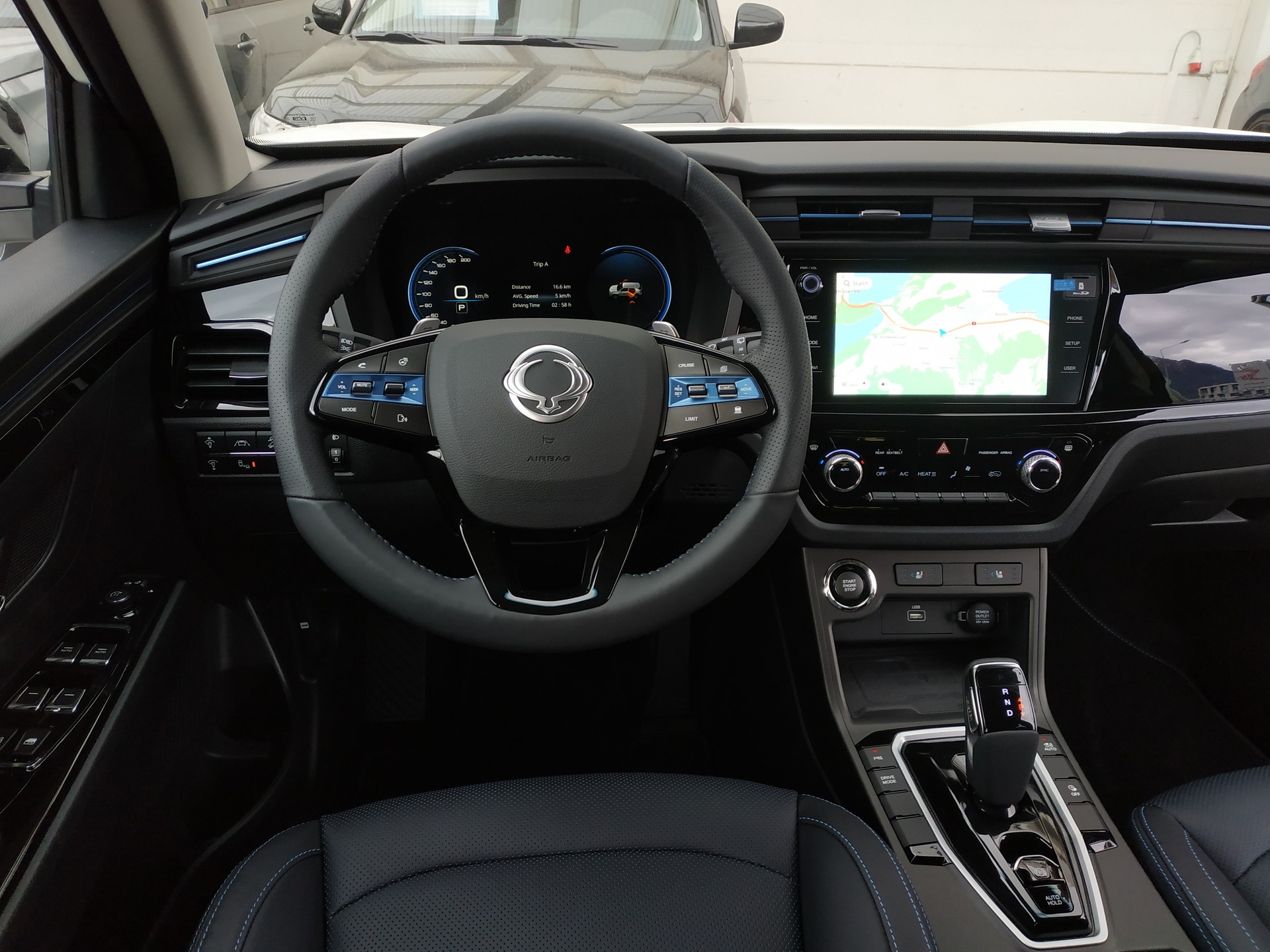 KGM-SsangYong Korando eMotion Titanium-image-9