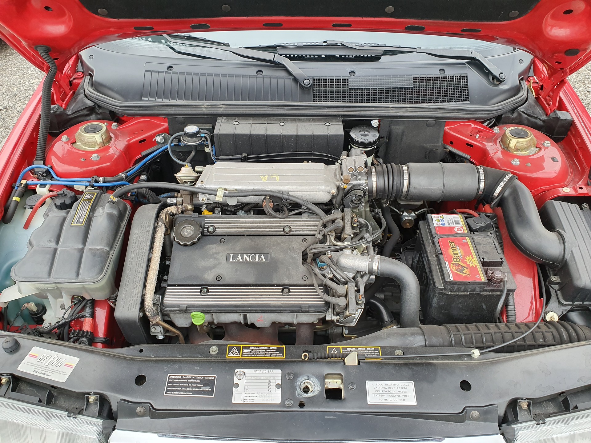 LANCIA Delta 1.8 i.e.-image-15