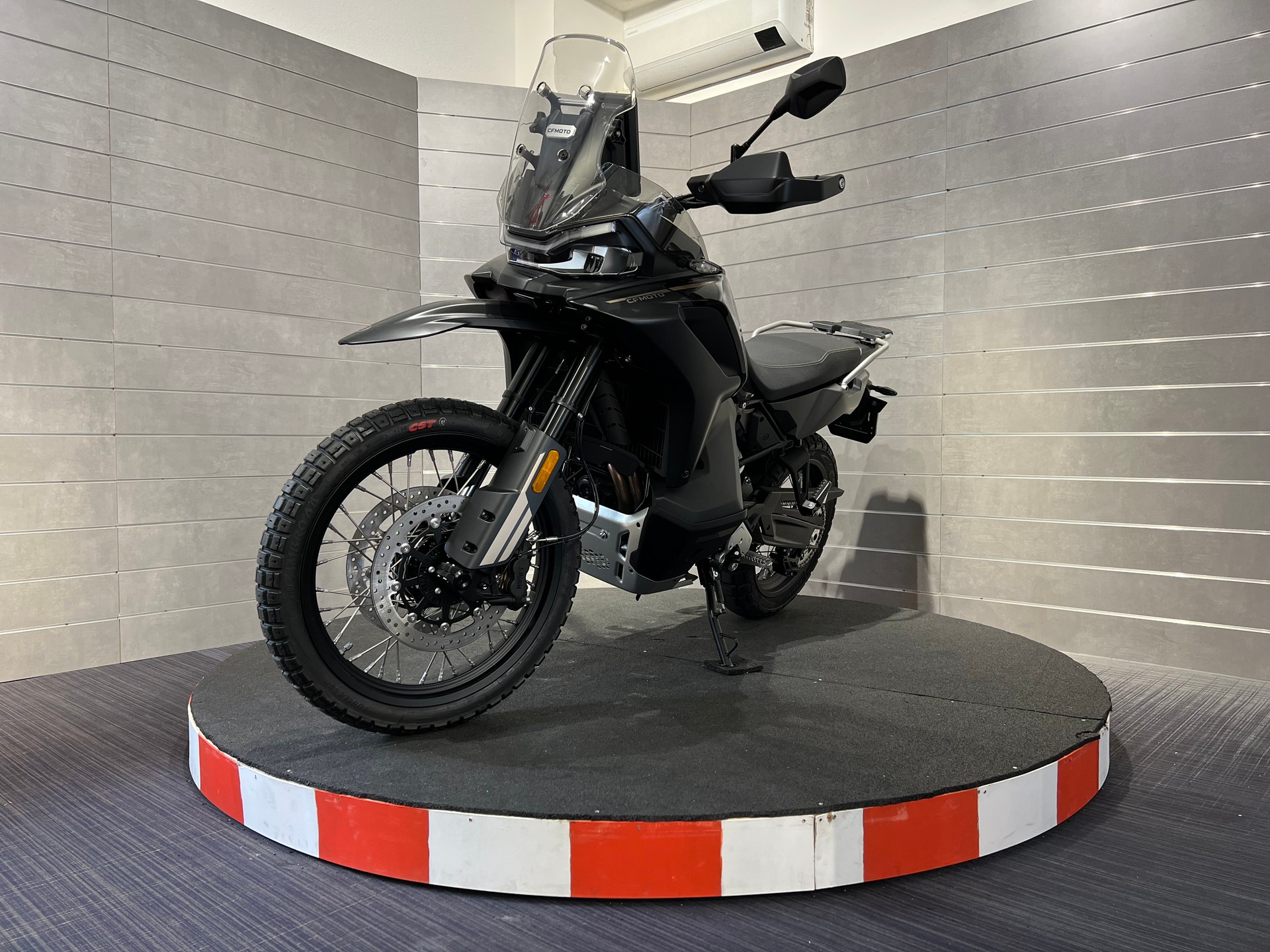 CF MOTO 800MT-X
