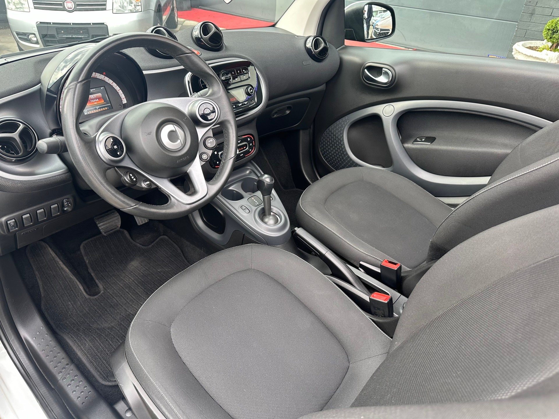 SMART fortwo passion twinmatic-image-16