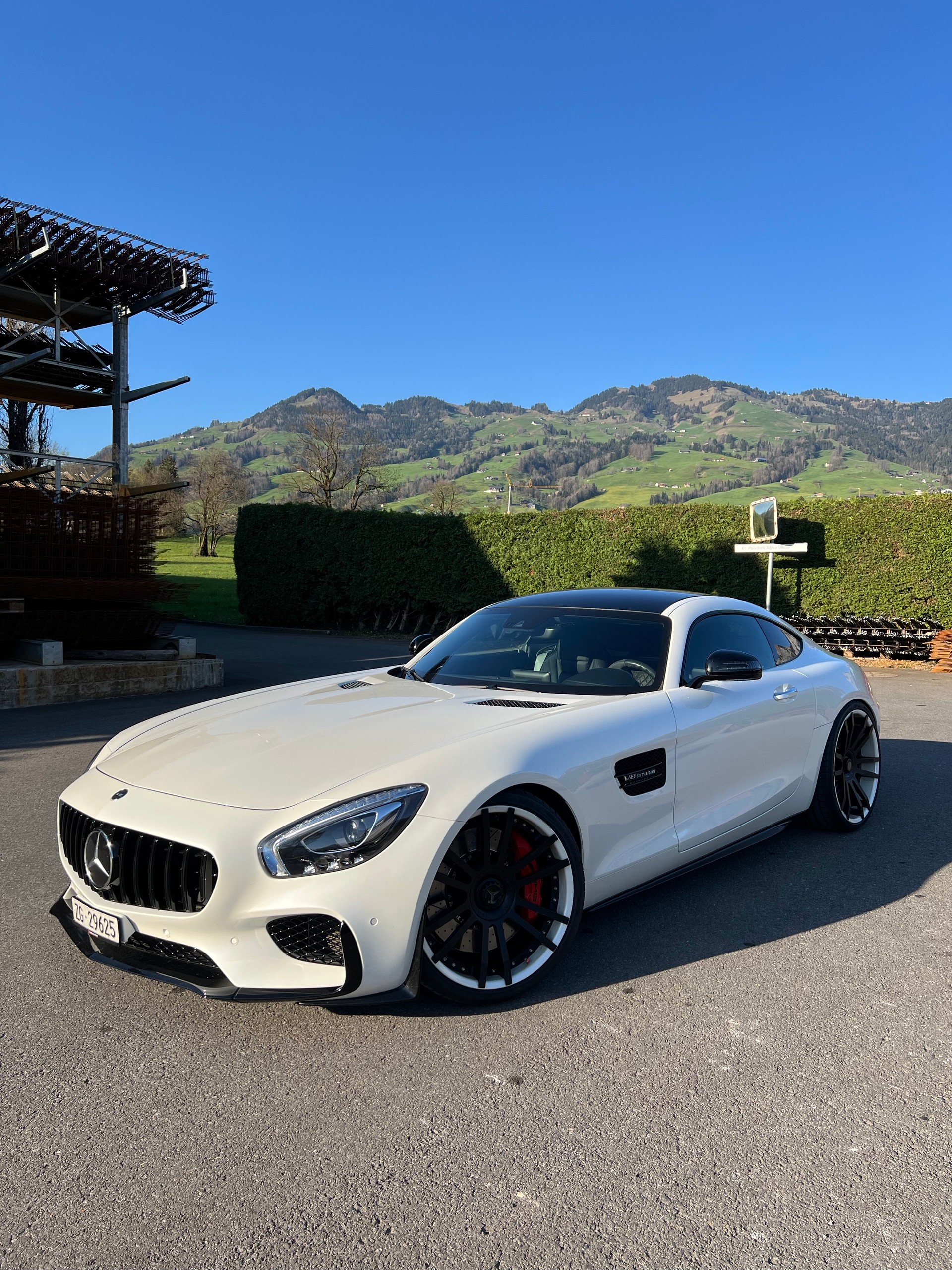 MERCEDES-BENZ AMG GT S Speedshift DCT-image-2