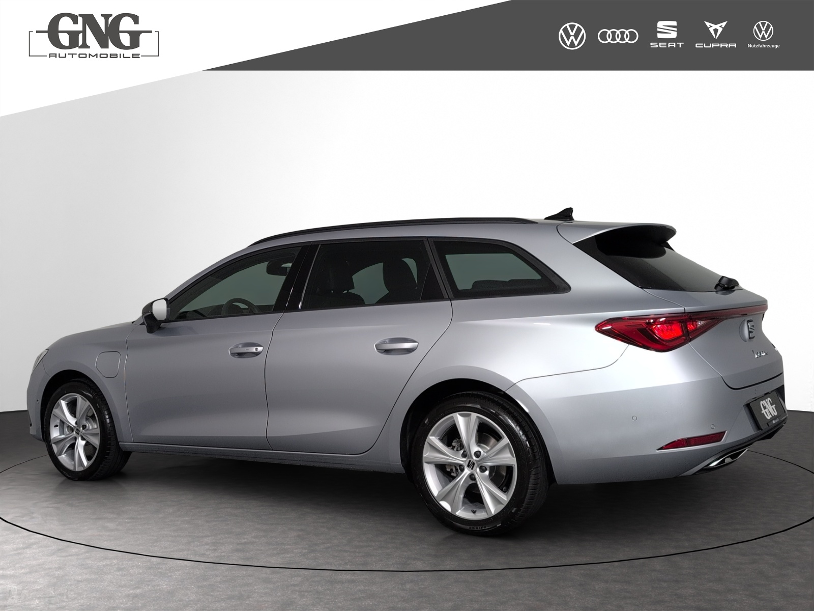 SEAT Leon ST 1.4 eHybrid pHEV DSG Move FR-image-1