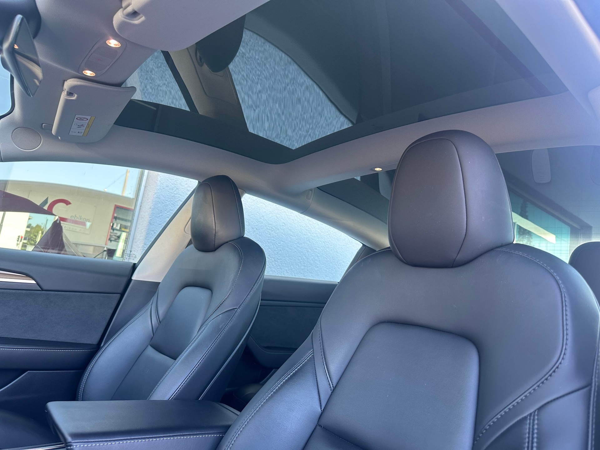 TESLA Model 3 Performance Dual Motor AWD-image-9