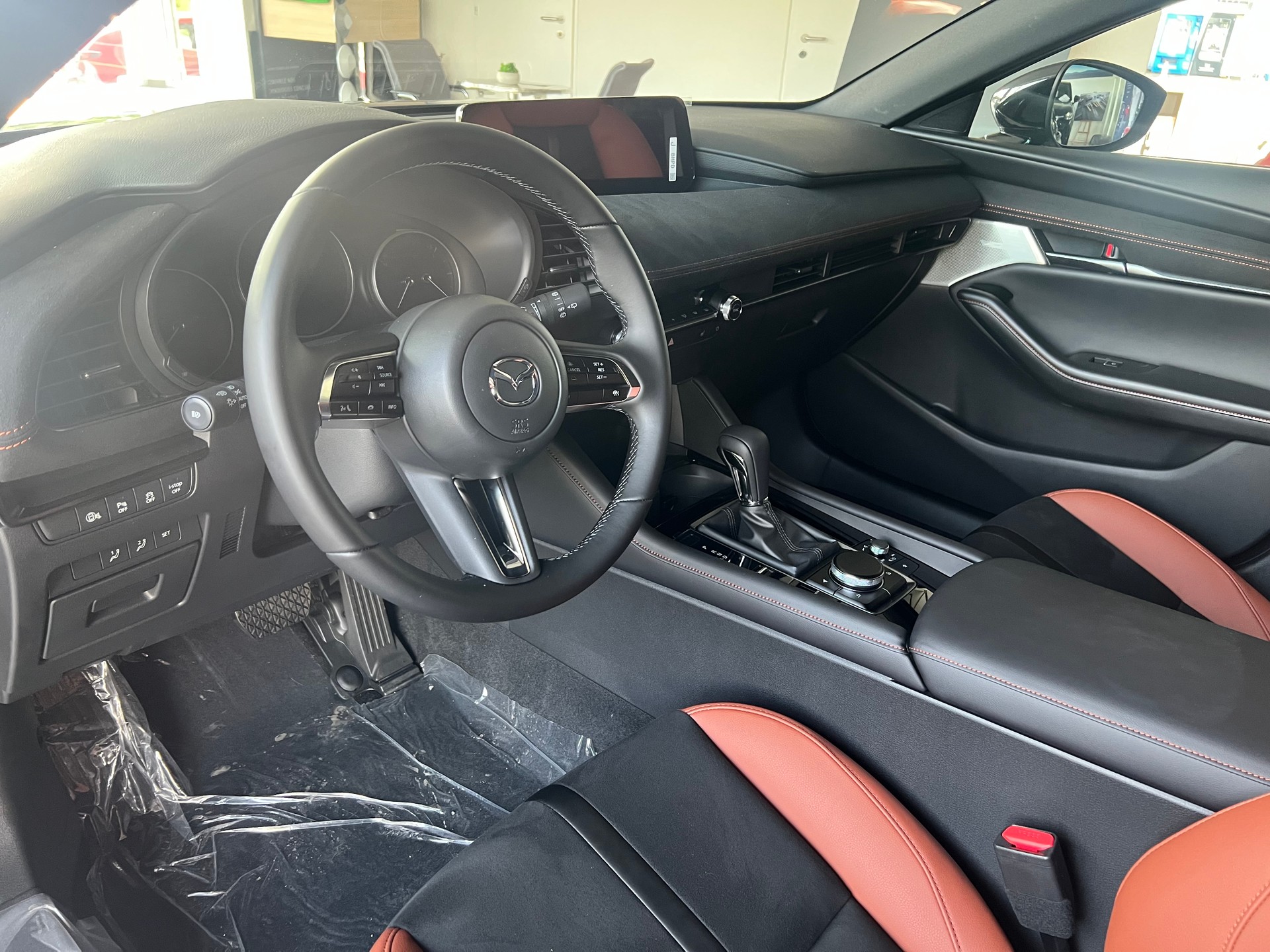 MAZDA 3 Hatchback SKYACTIV-X M Hybrid 186 Nagisa Automat-image-2