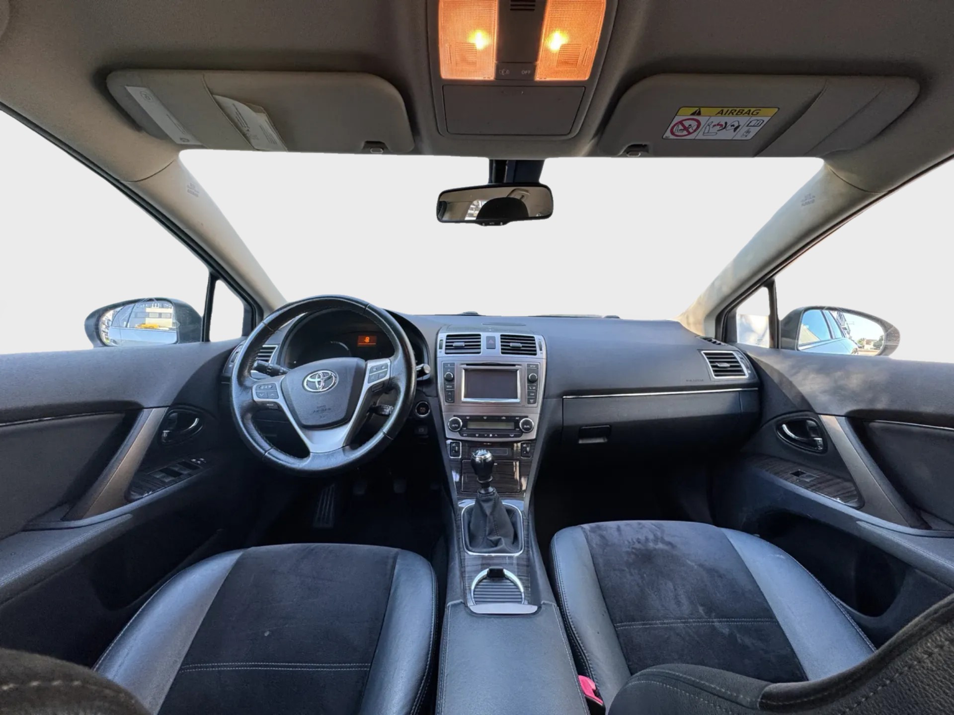 TOYOTA Avensis Sportswagon 2.2D-CAT Linea Sol-image-9