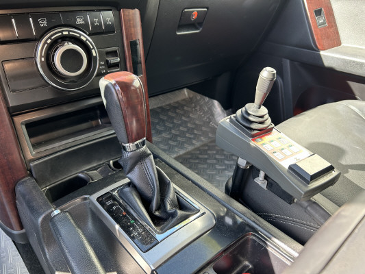 TOYOTA LandCruiser 3.0TD Sol-image-7