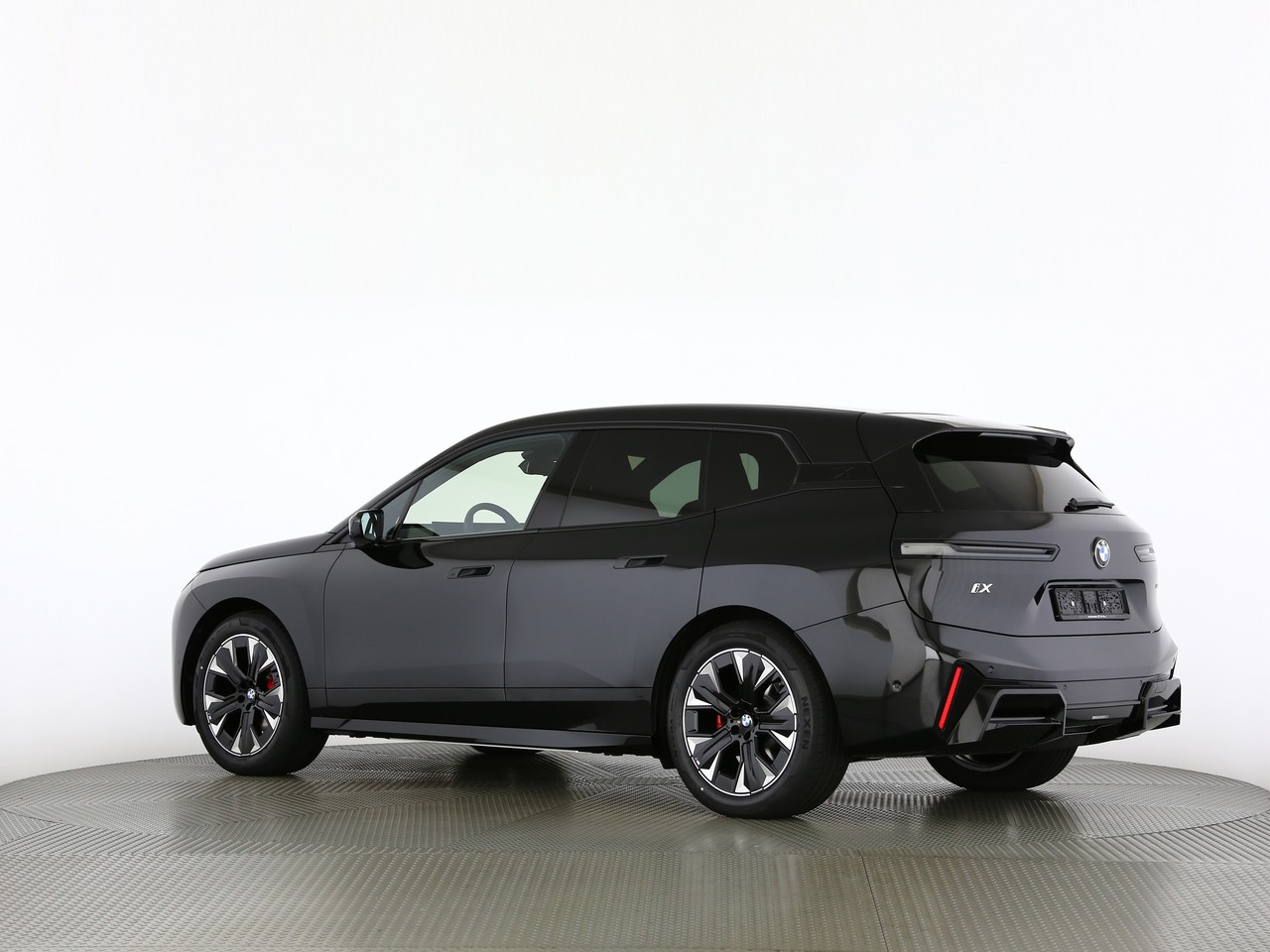 BMW iX xDrive45 M Sport Pro-image-8