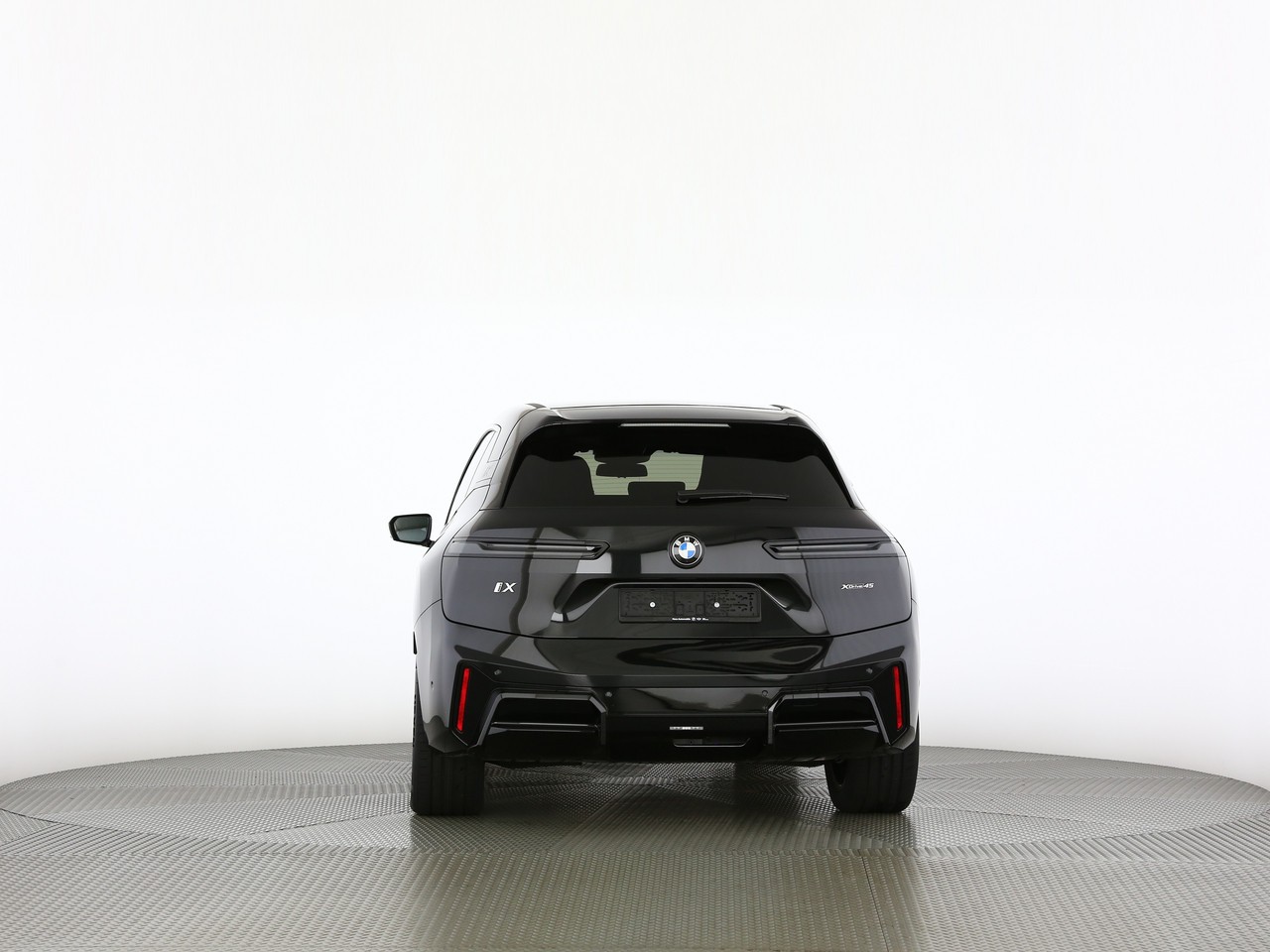 BMW iX xDrive45 M Sport Pro-image-10