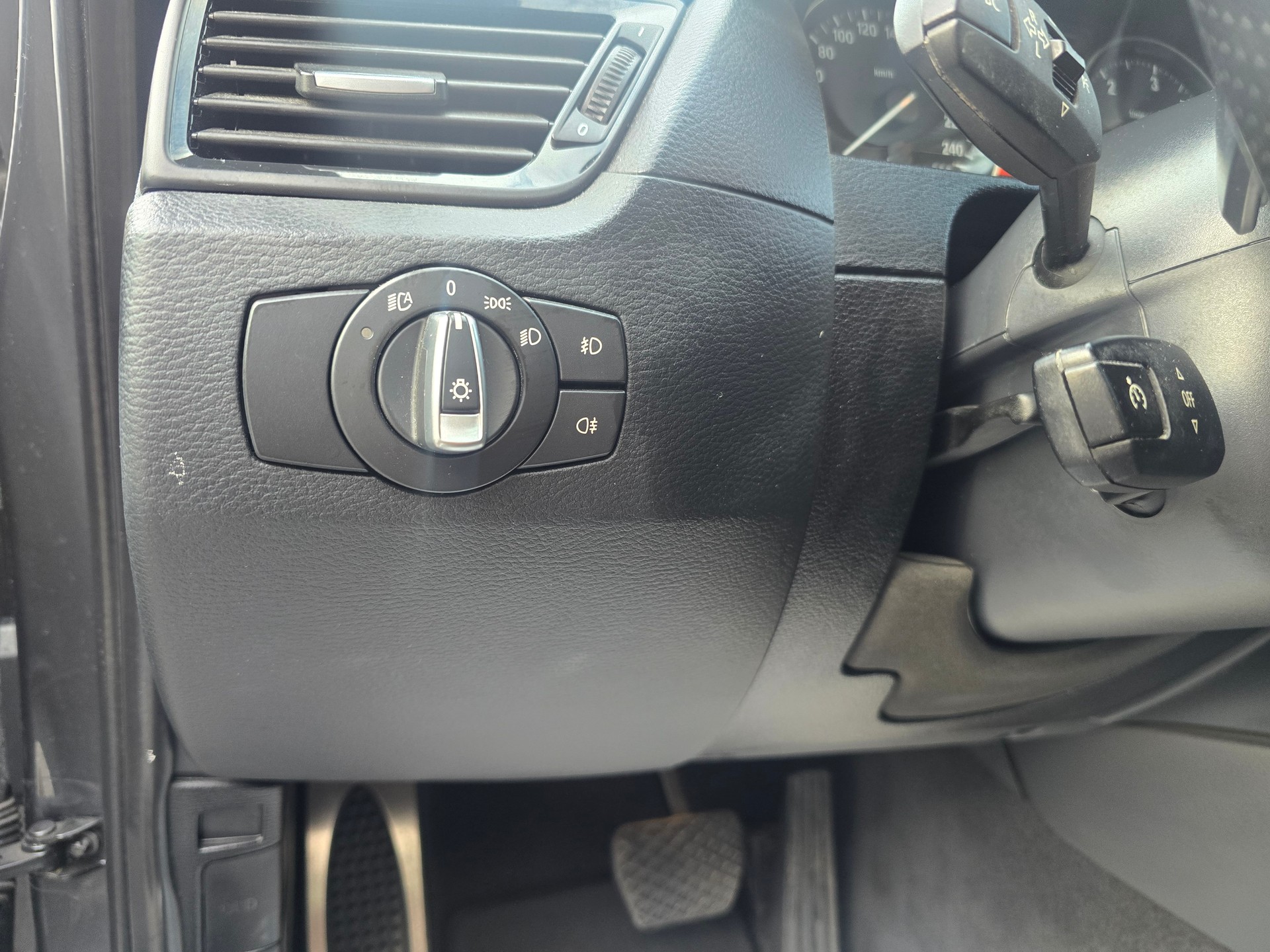 BMW X1 xDrive 20d xLine Steptronic M-Paket-image-18