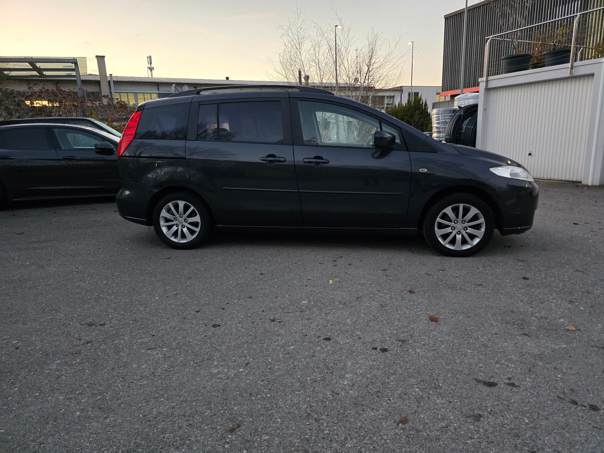 MAZDA 5 2.0d 16V Exclusive-image-3