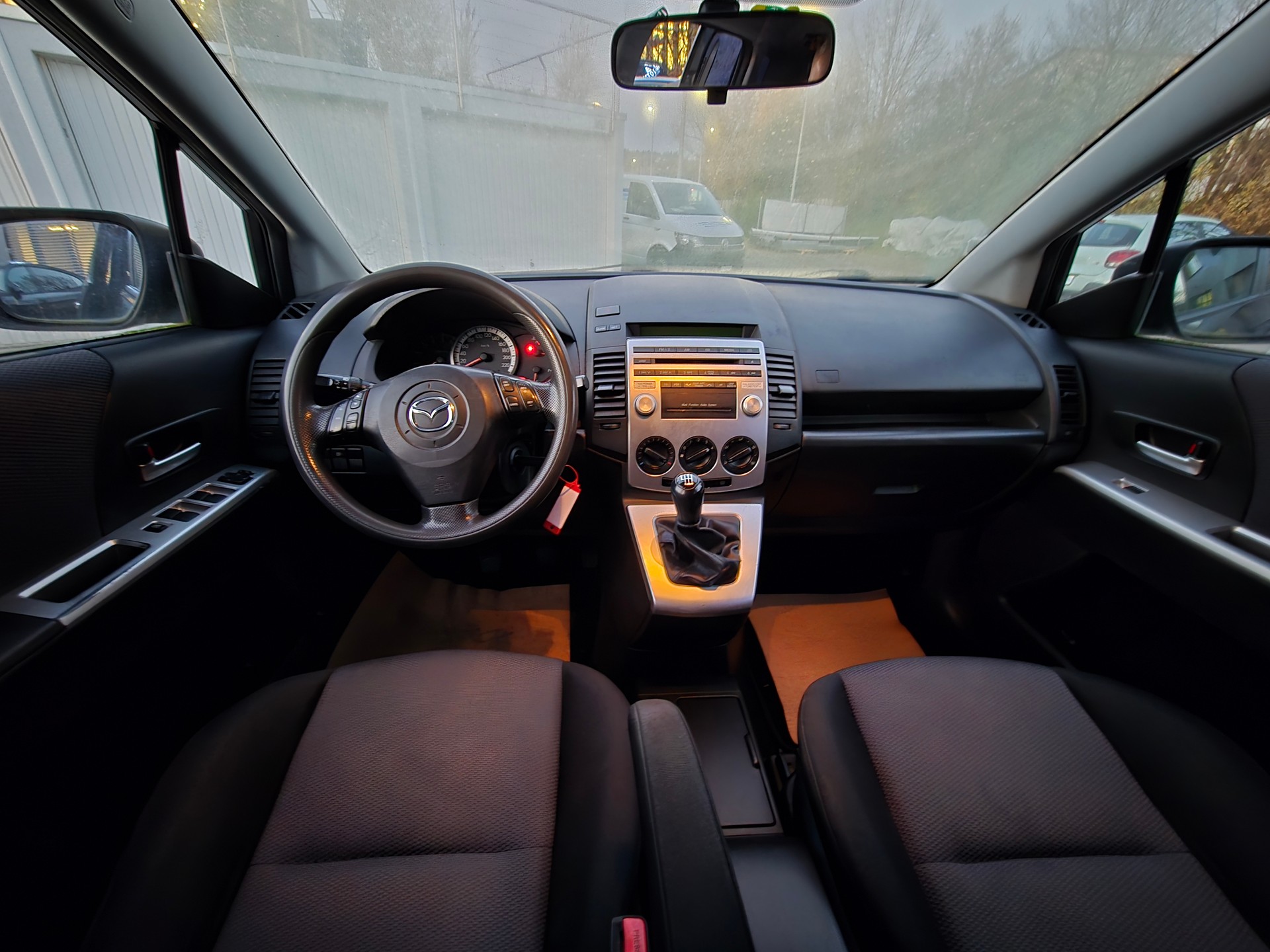MAZDA 5 2.0d 16V Exclusive-image-10