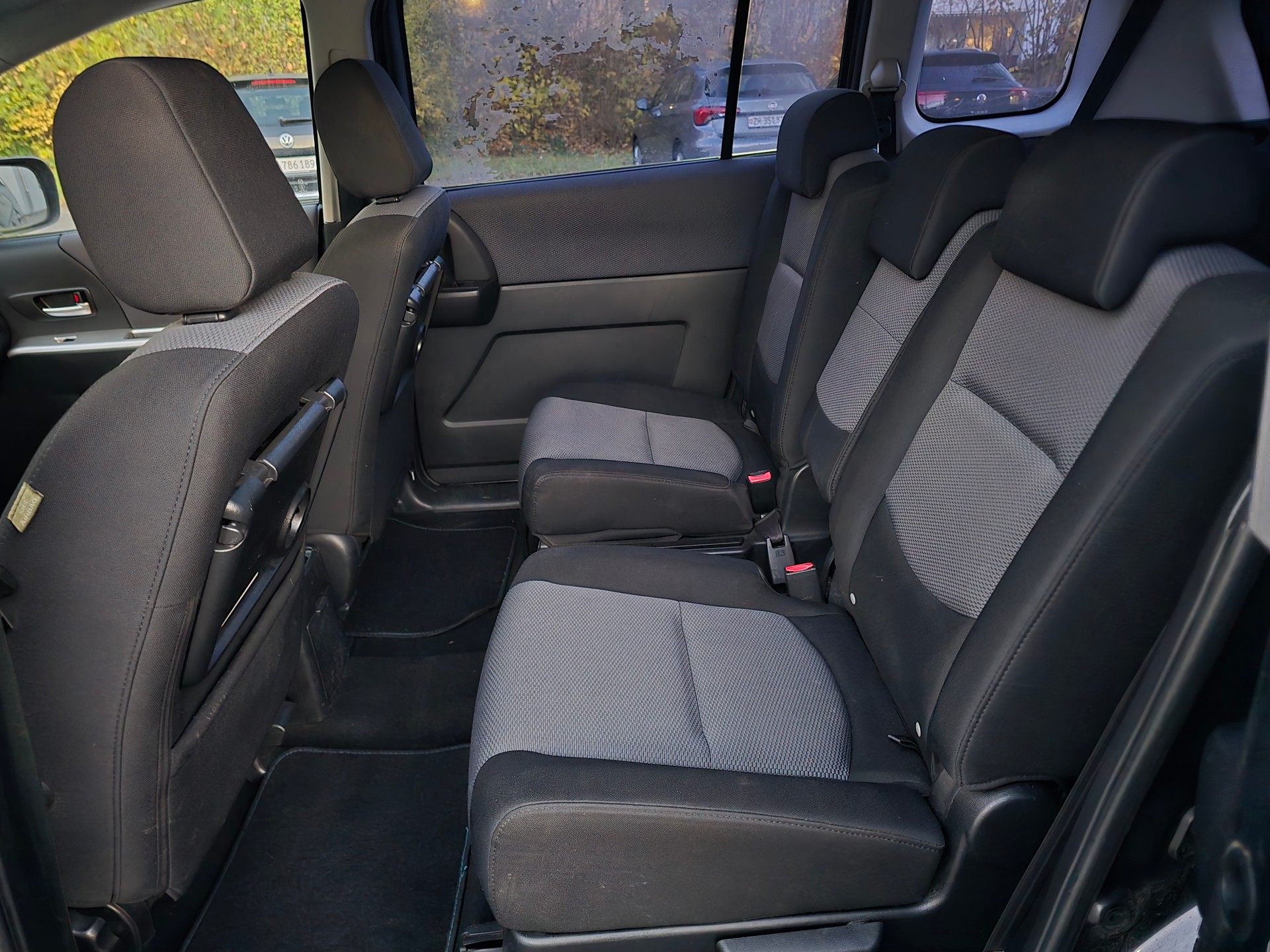 MAZDA 5 2.0d 16V Exclusive-image-9